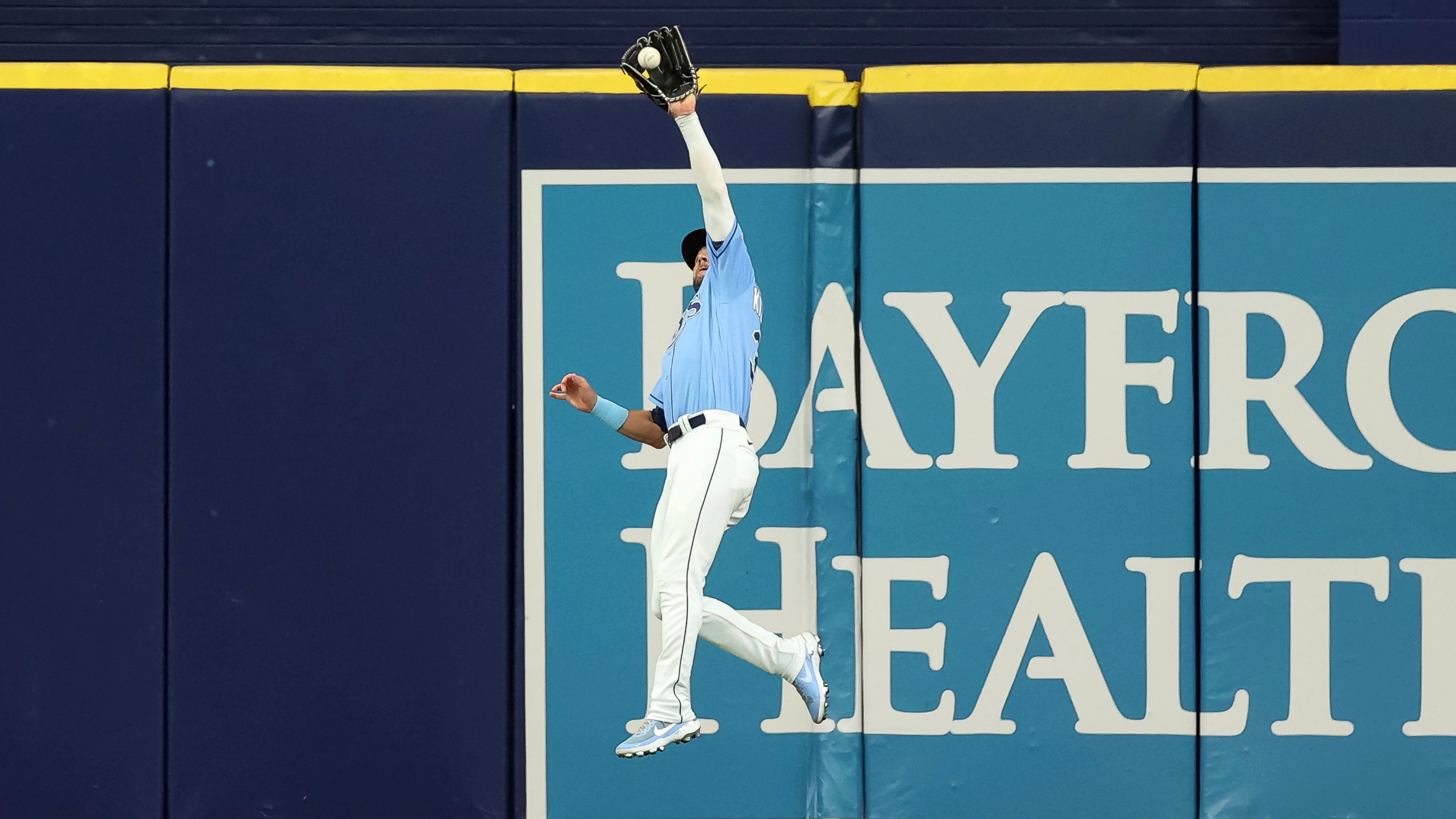 Rays rout White Sox 9-0, take 2 of 3 in series; Archer hurt