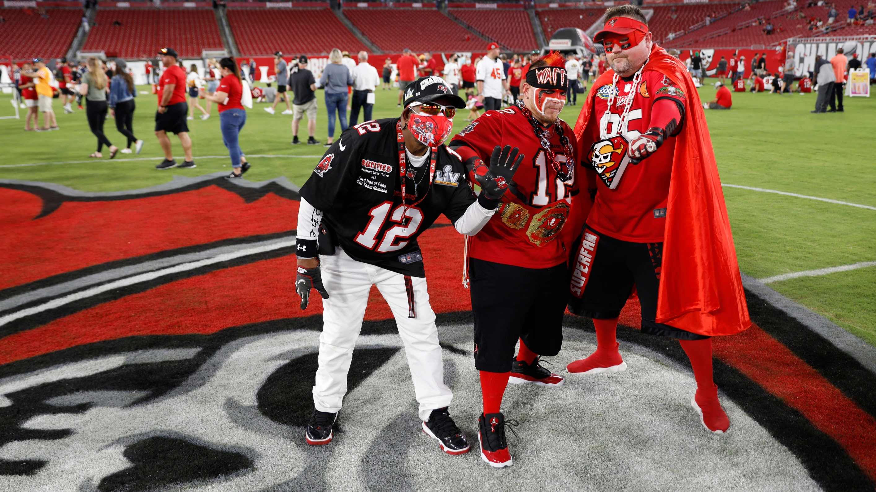 Bucs fans return to Raymond James Stadium for draft party, expect a wait