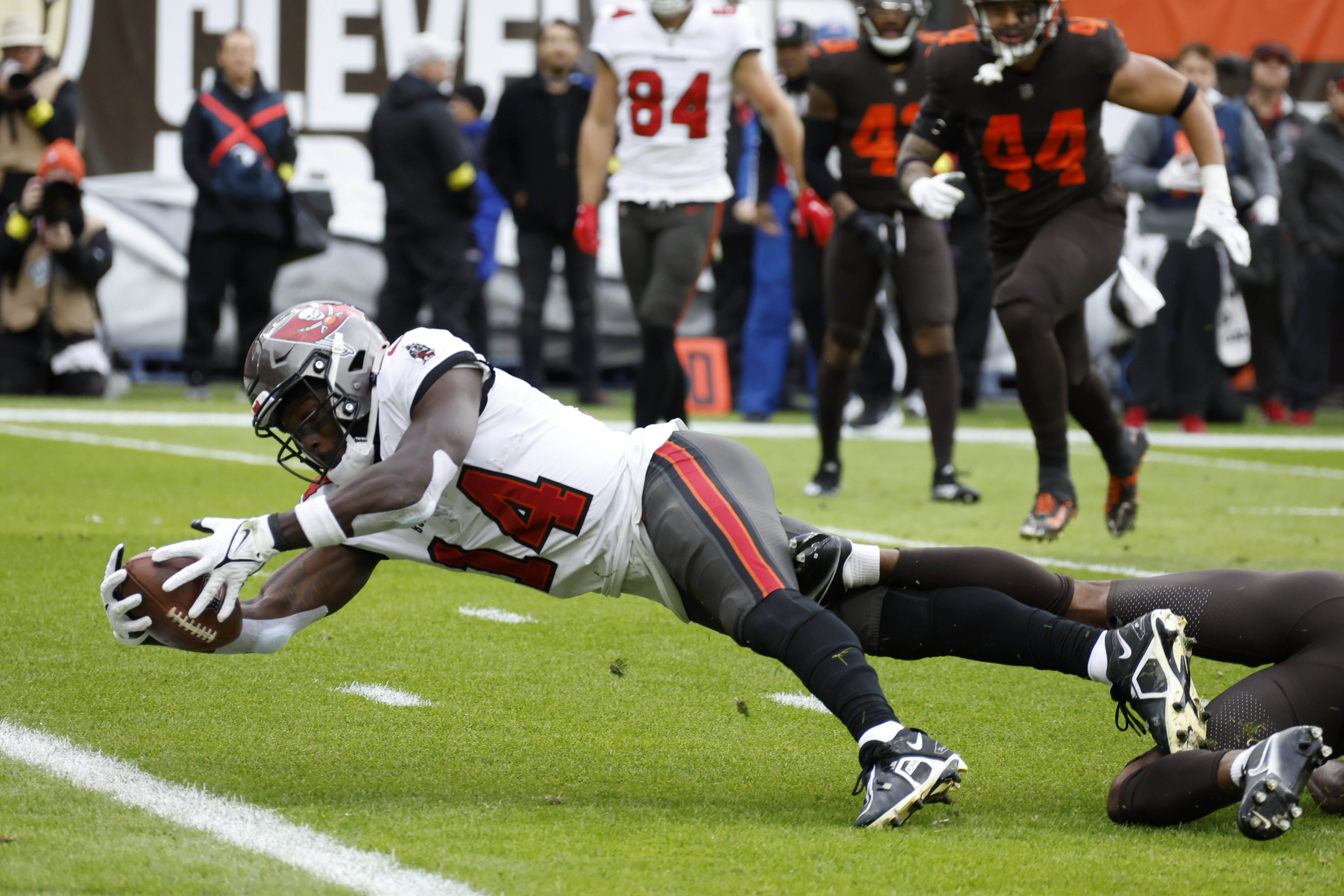 Tampa Bay Buccaneers vs. Cleveland Browns - Overtime Game Thread - Dawgs By  Nature