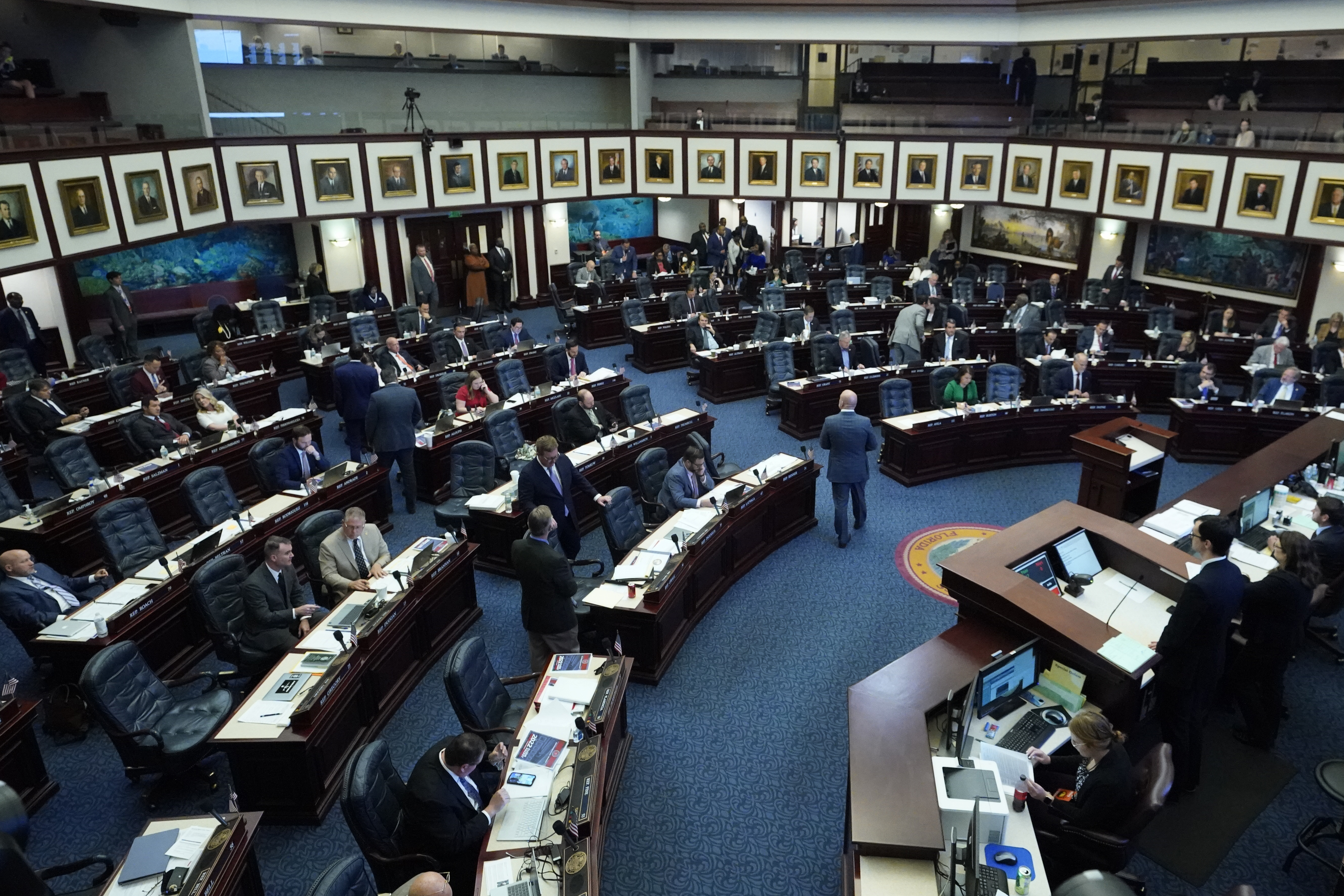 Florida cities and towns are worried about the legislative session. Here's  why.