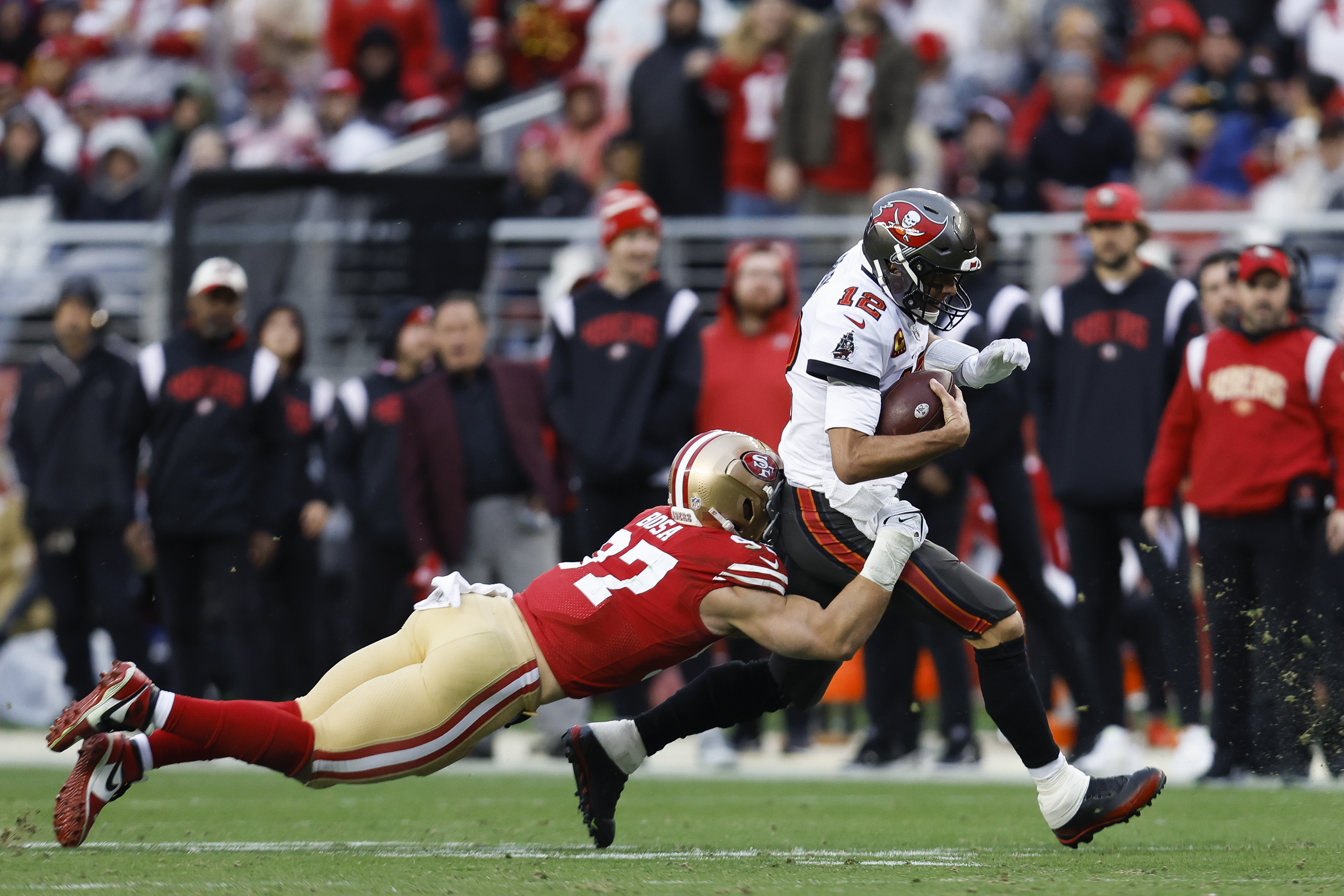 NFL: Bucs get embarrassed in 35-7 blowout loss to 49ers