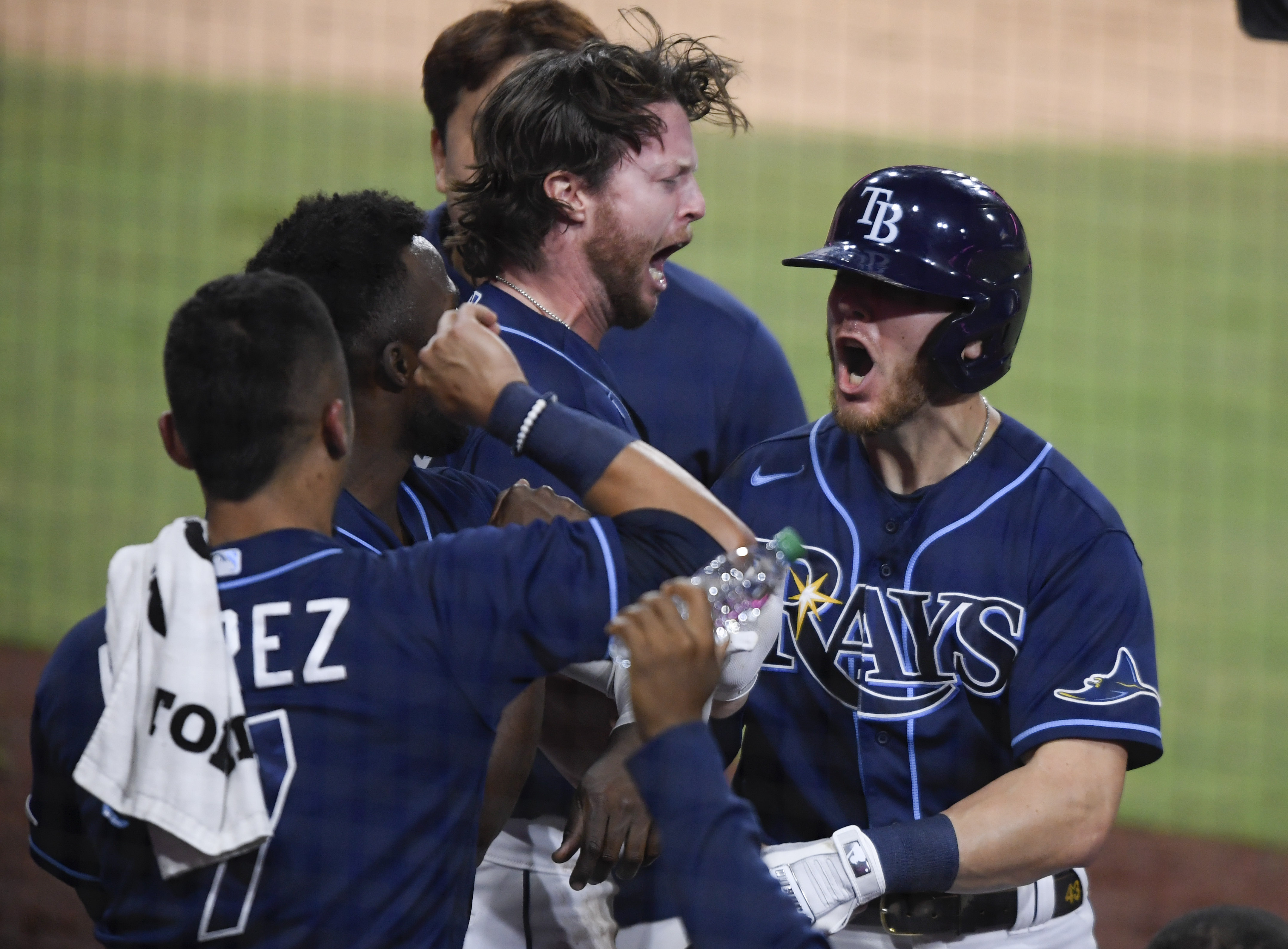 Crawford, Longoria homer, Rays beat Yankees 7-2