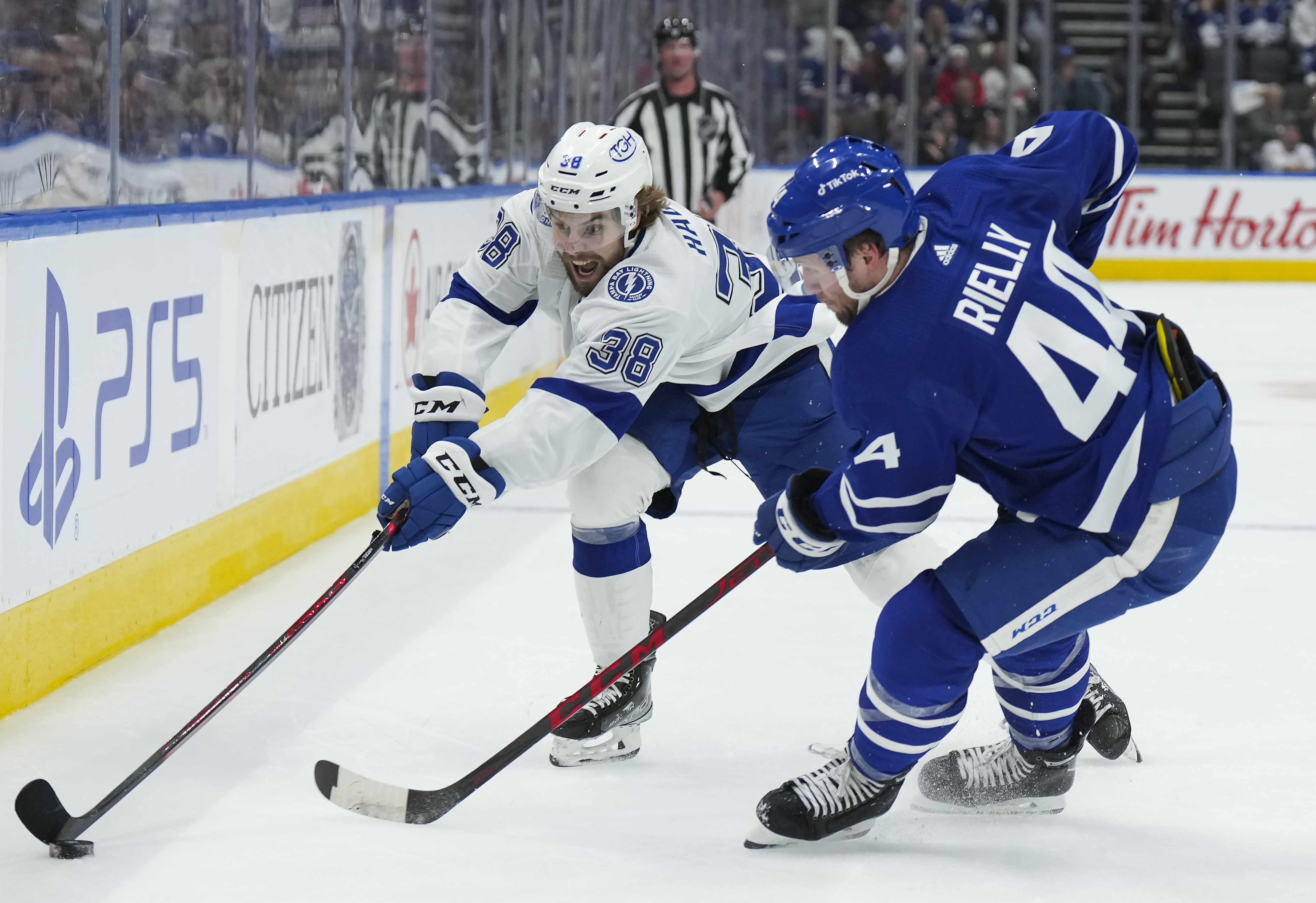 First round: Lightning-Maple Leafs Game 5 live updates