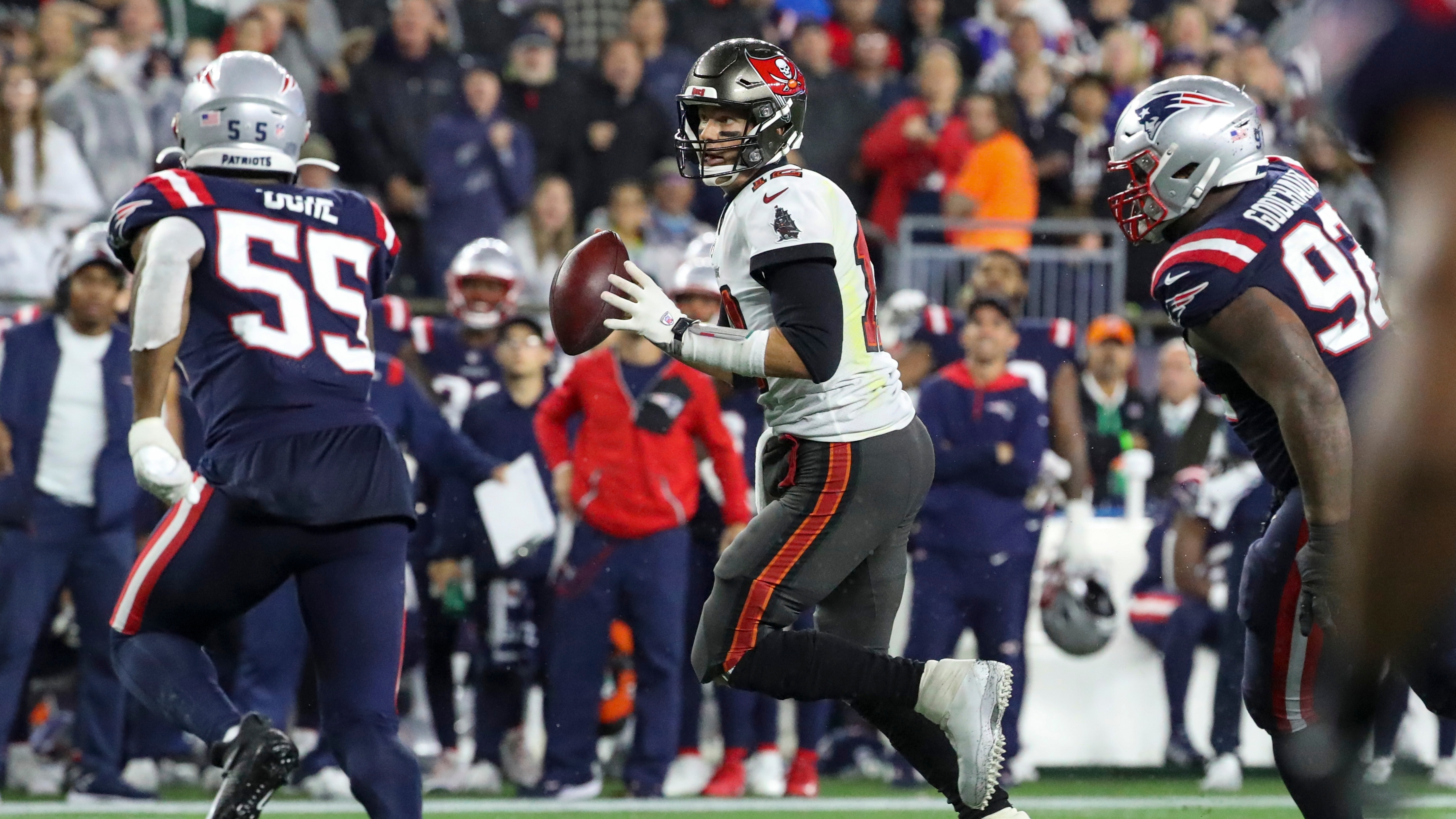 Tom Brady was far from terrific, but Buccaneers beat Patriots 19-17 on Sunday  Night Football 