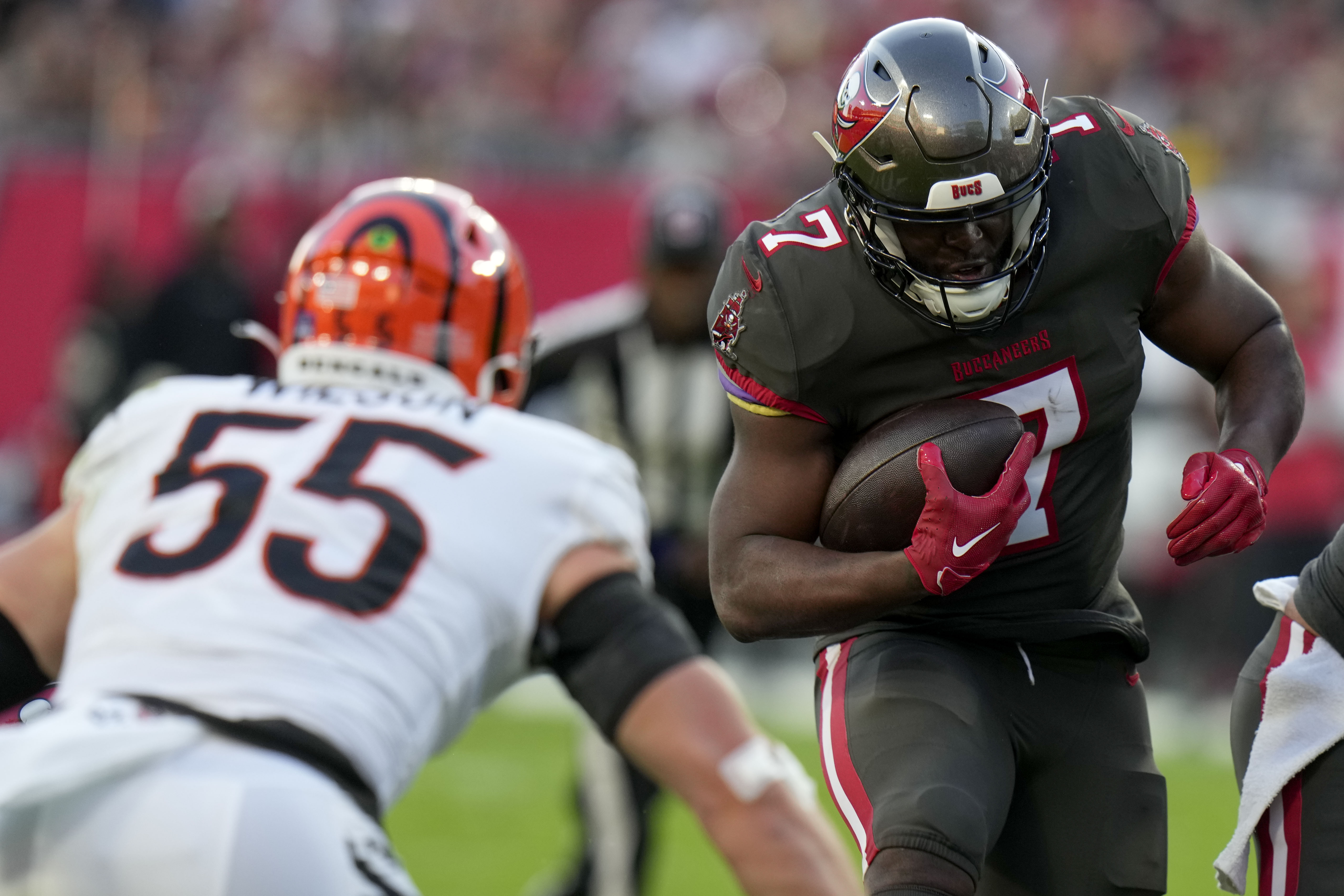 Bucs Lose Grip on Big Lead, Fall to Bengals 34-23