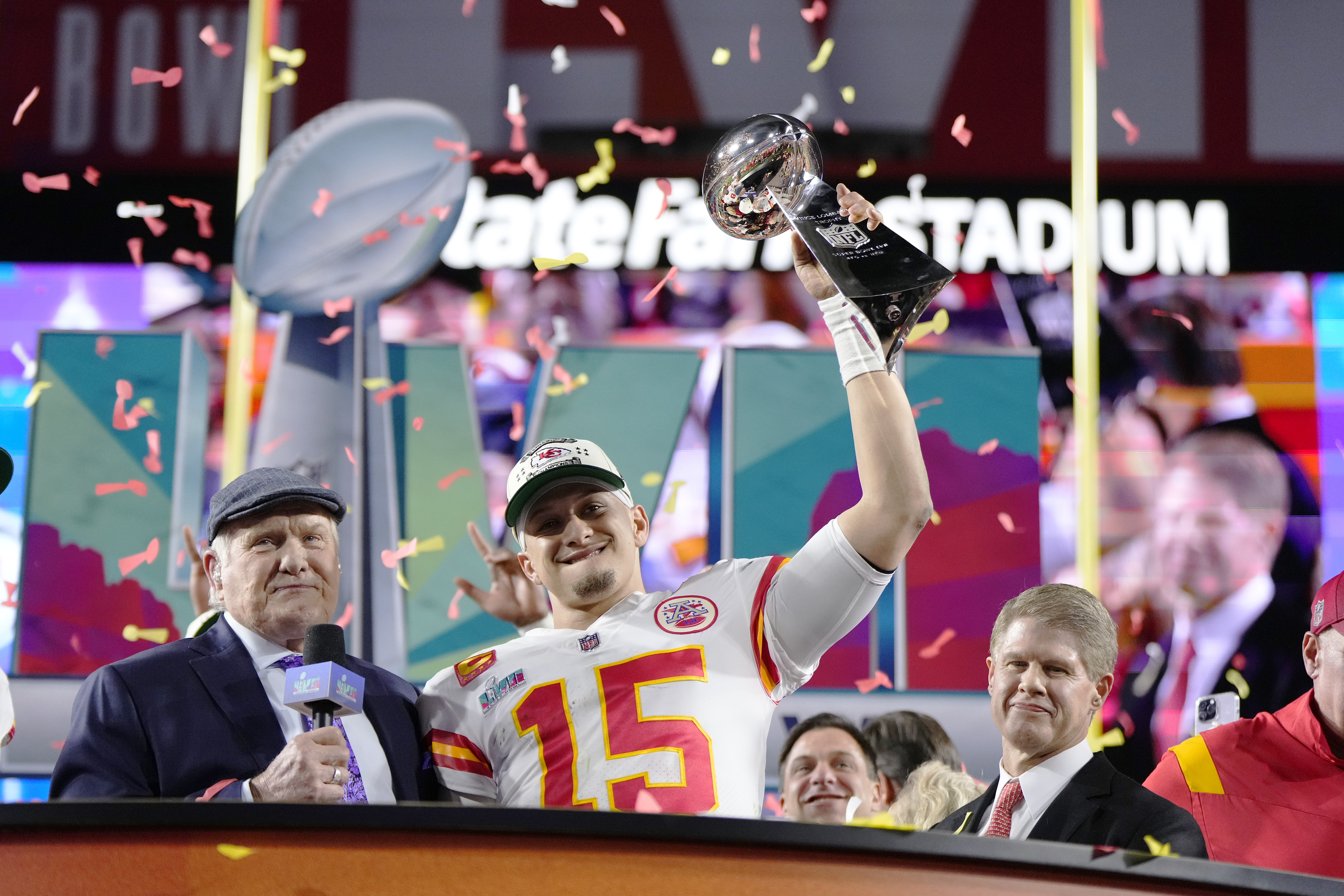 Patrick Mahomes, Chiefs beat Eagles in Super Bowl 57