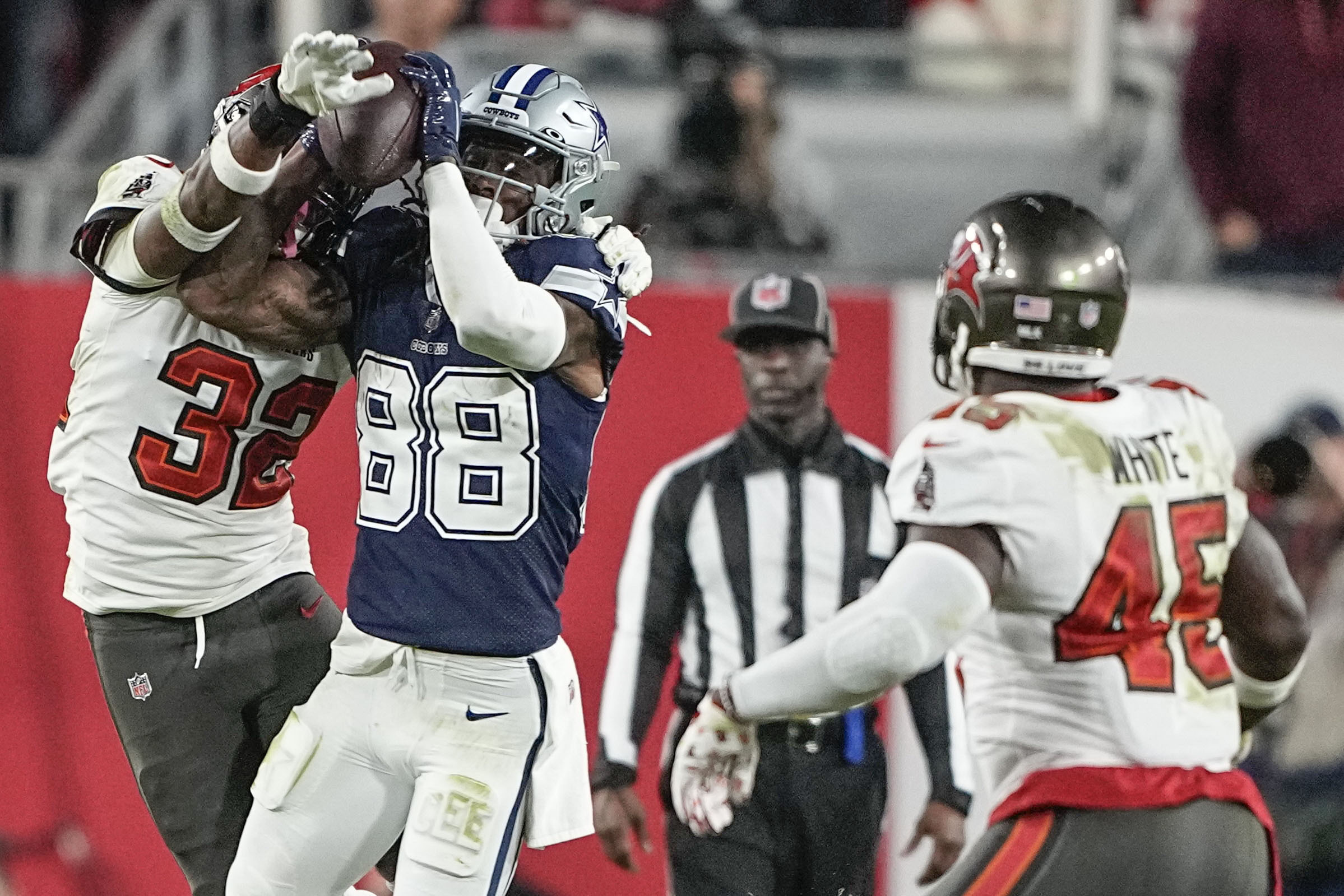 Cowboys sideline exclusive: Why no re-punt after Bryan Anger hit