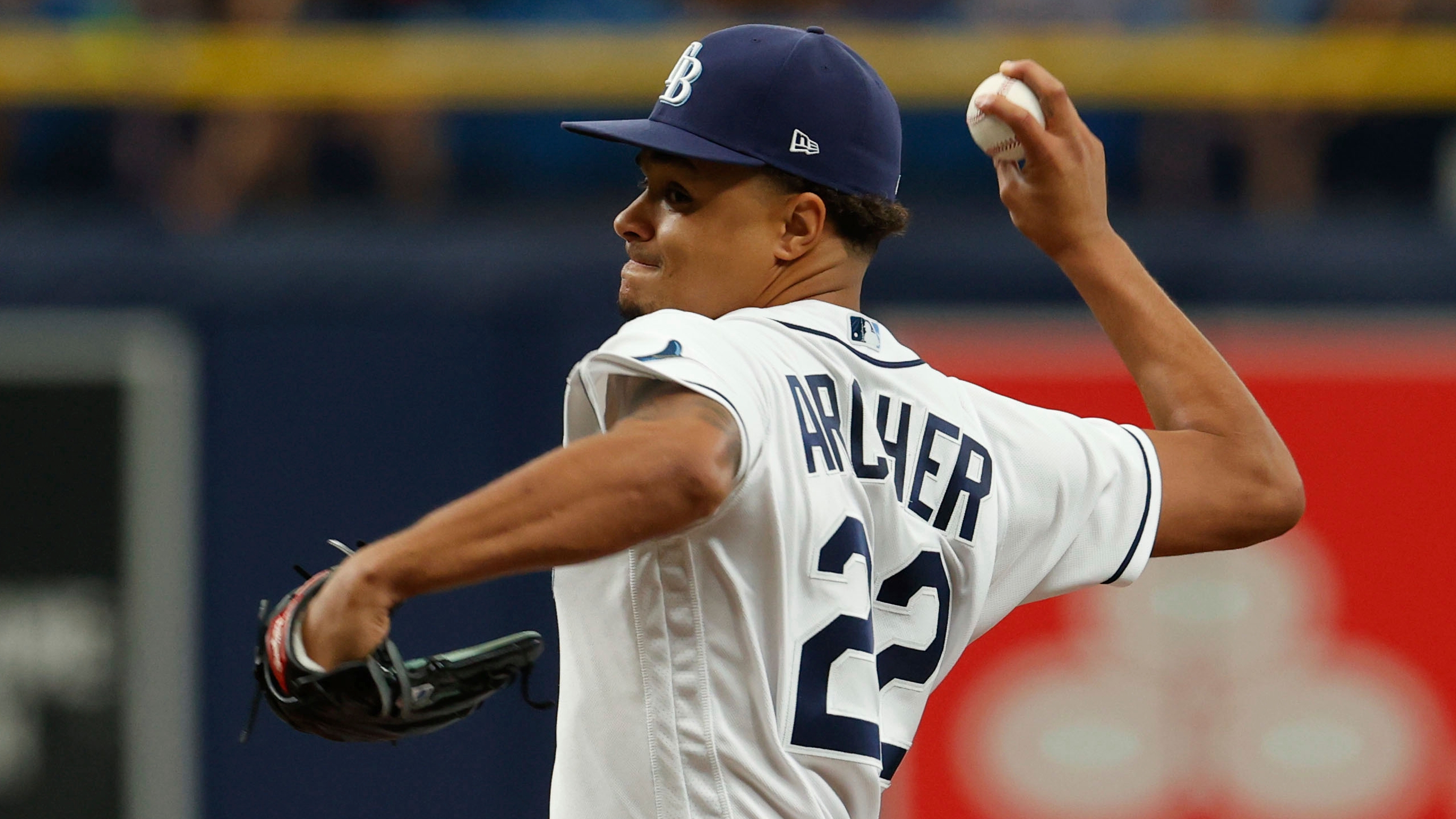 Pirates' Chris Archer leaves start after 1 inning because of