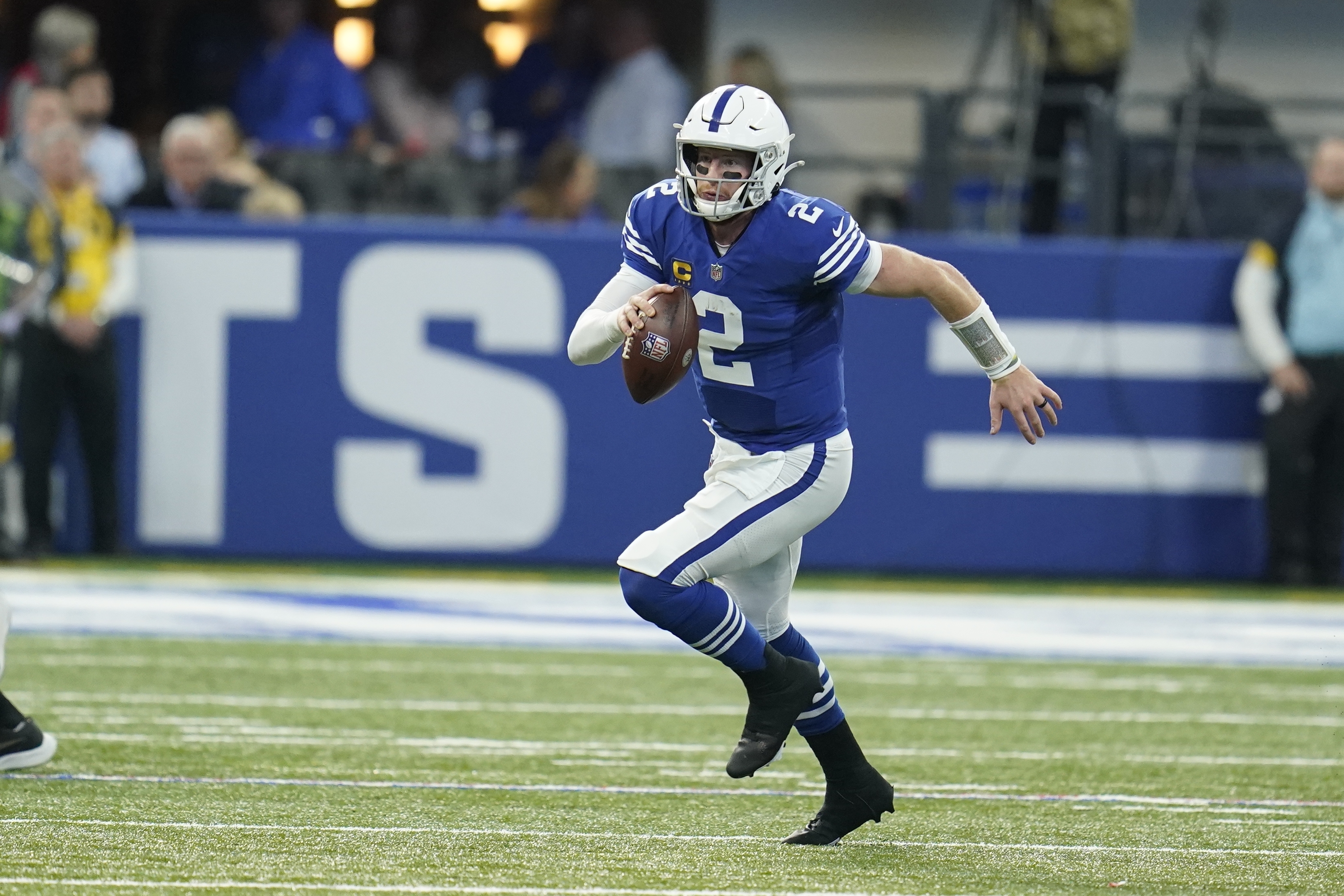 November 28, 2021: Indianapolis Colts running back Jonathan Taylor (28)  runs with the ball during NFL football game action between the Tampa Bay  Buccaneers and the Indianapolis Colts at Lucas Oil Stadium