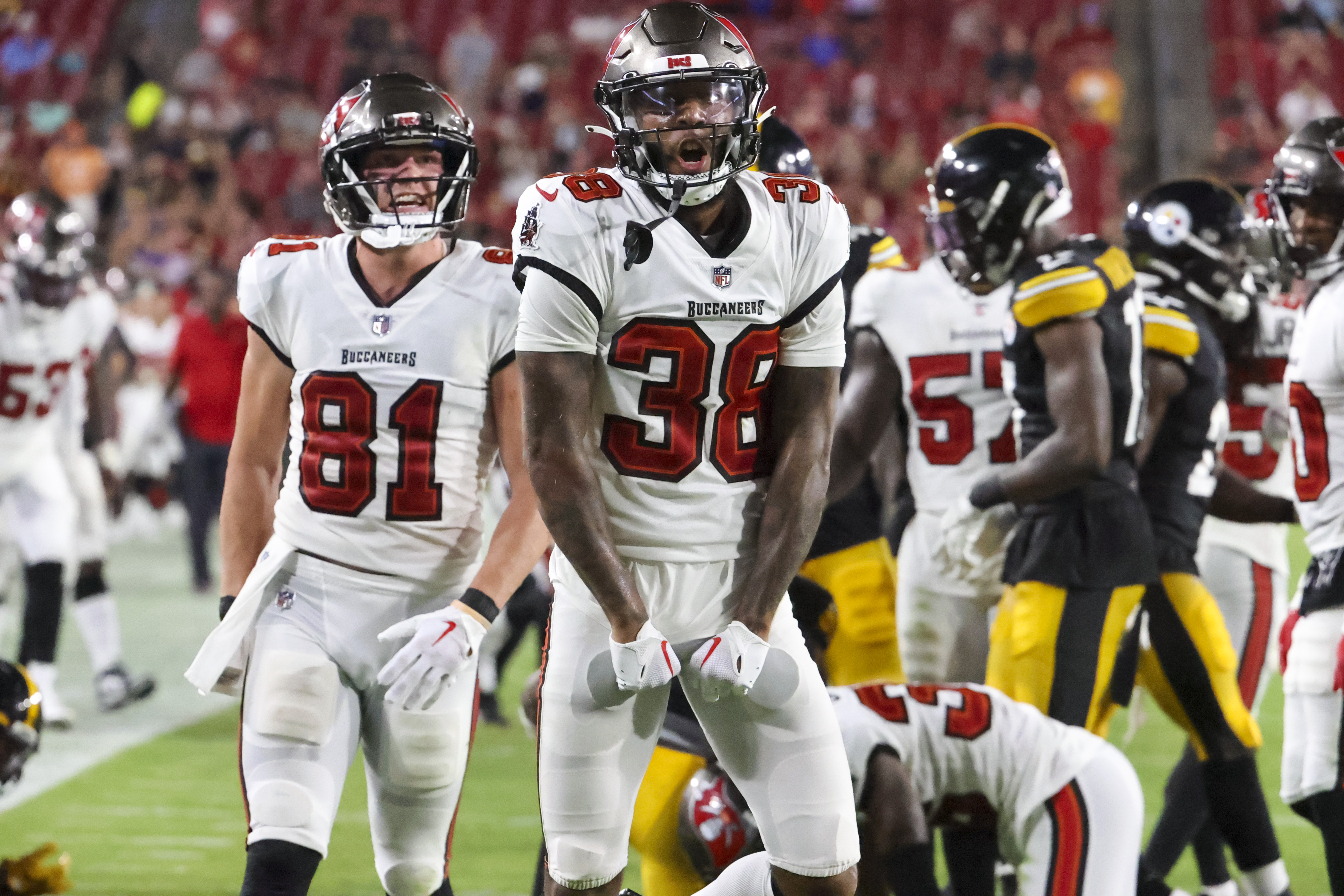 Tampa Bay Buccaneers 53-Man Roster Review and Surprises Including Derrek  Pitts 