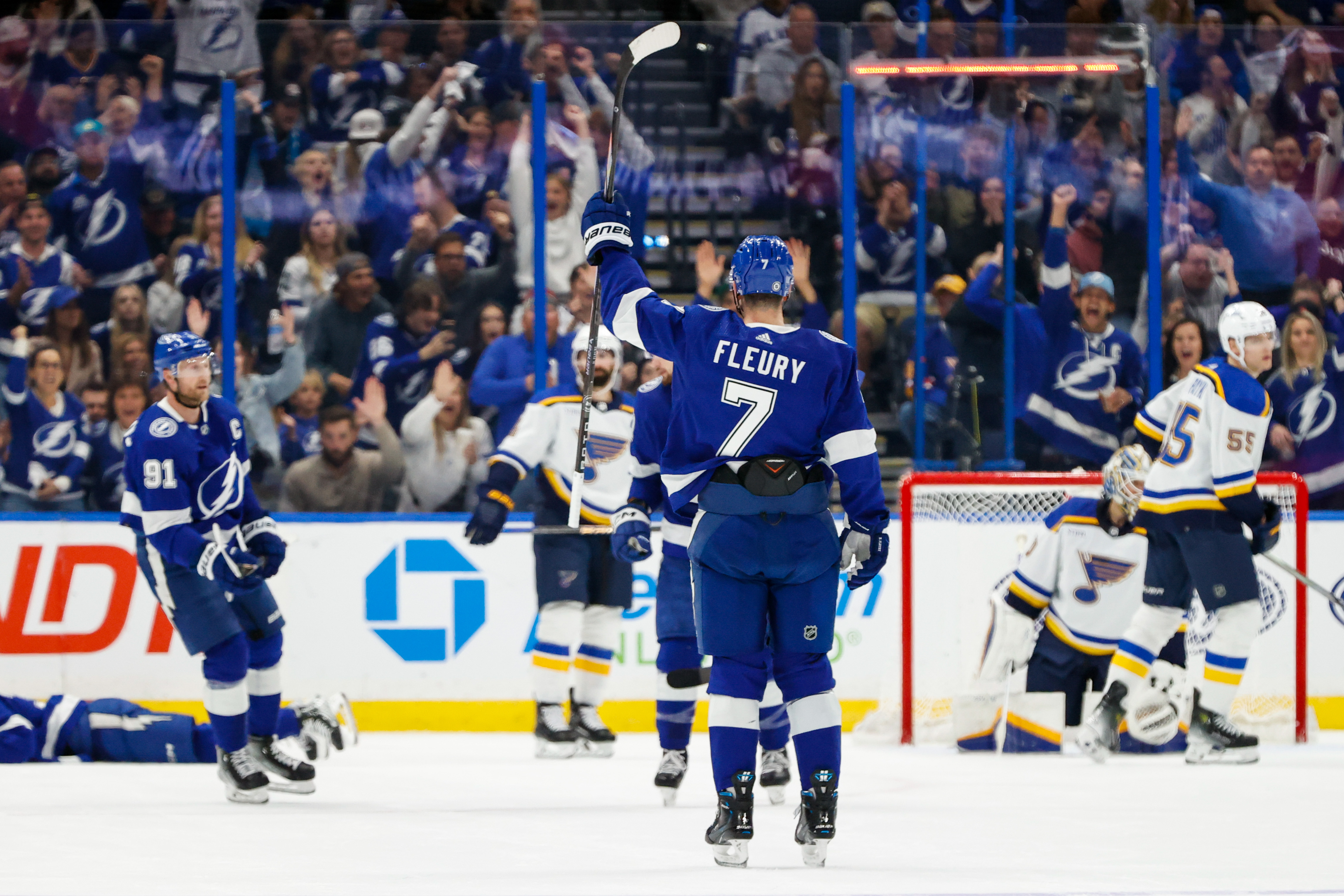 NHL points leader Kucherov has 2 goals as Lightning beat Blues 6-1