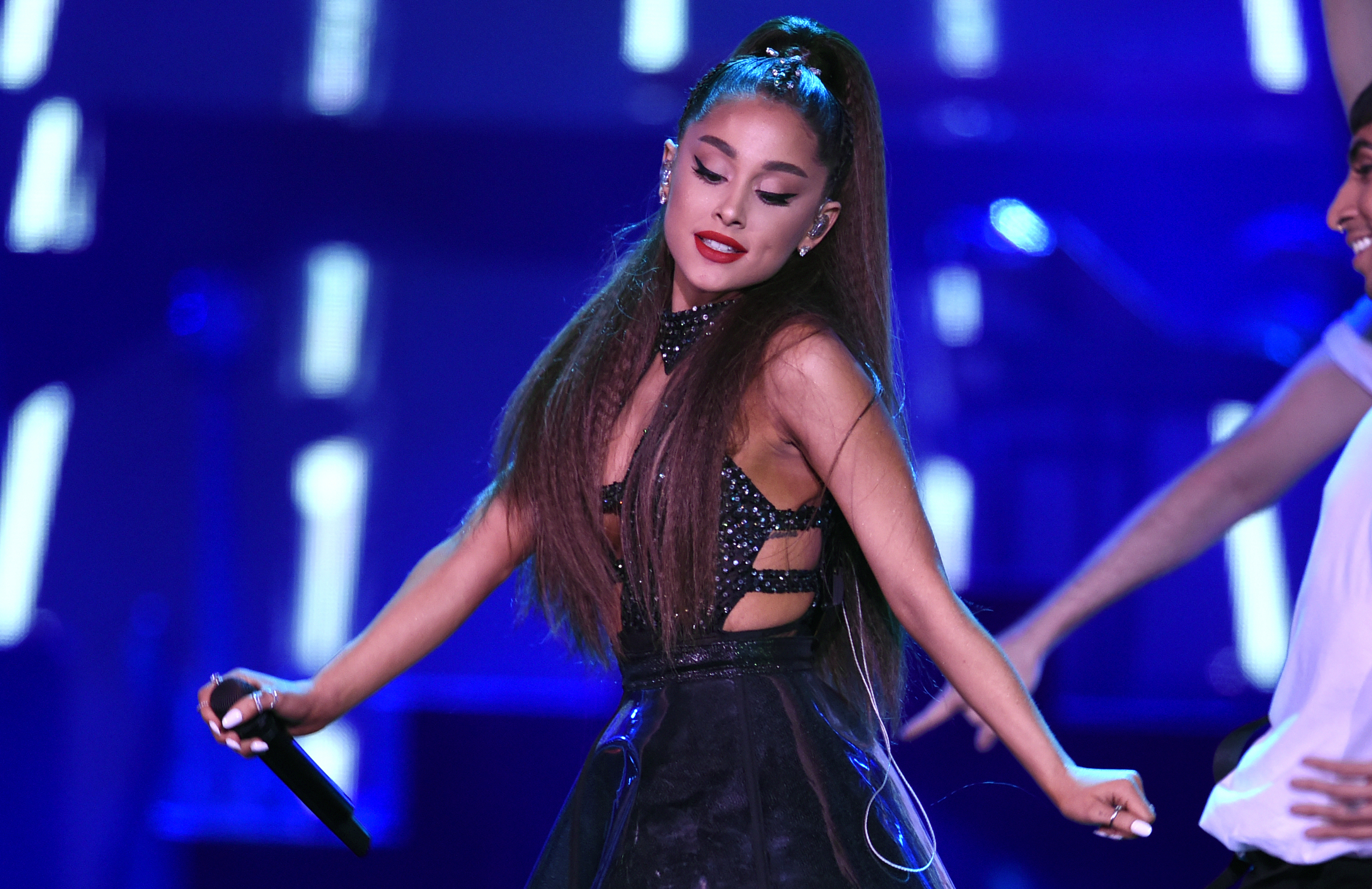 Ariana Grande concert at Fiserv Forum: Clear-bag rule, requirements