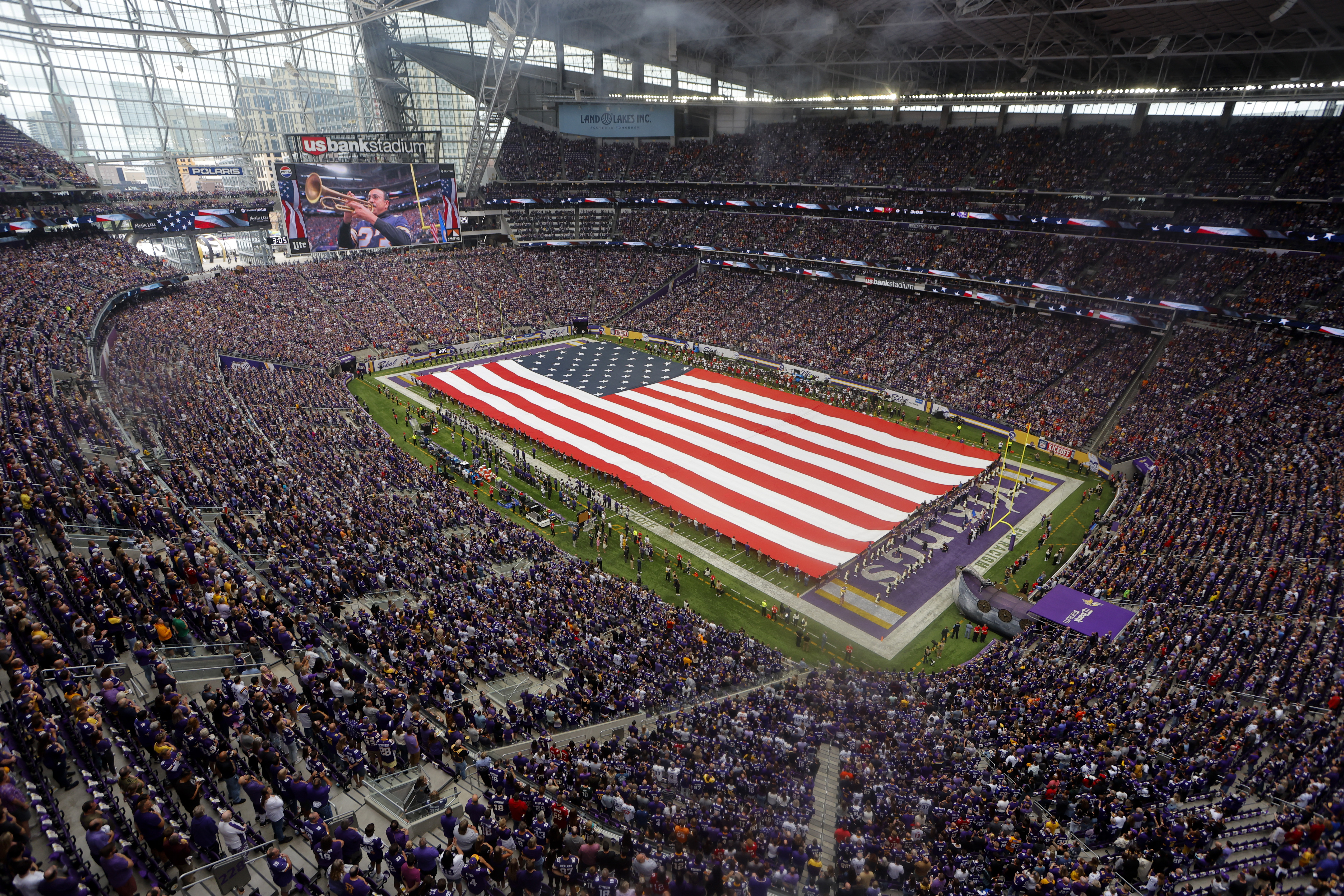 Minnesota Vikings Have 3 Straight Home Games. US Bank Stadium Needs to be  LOUD. 