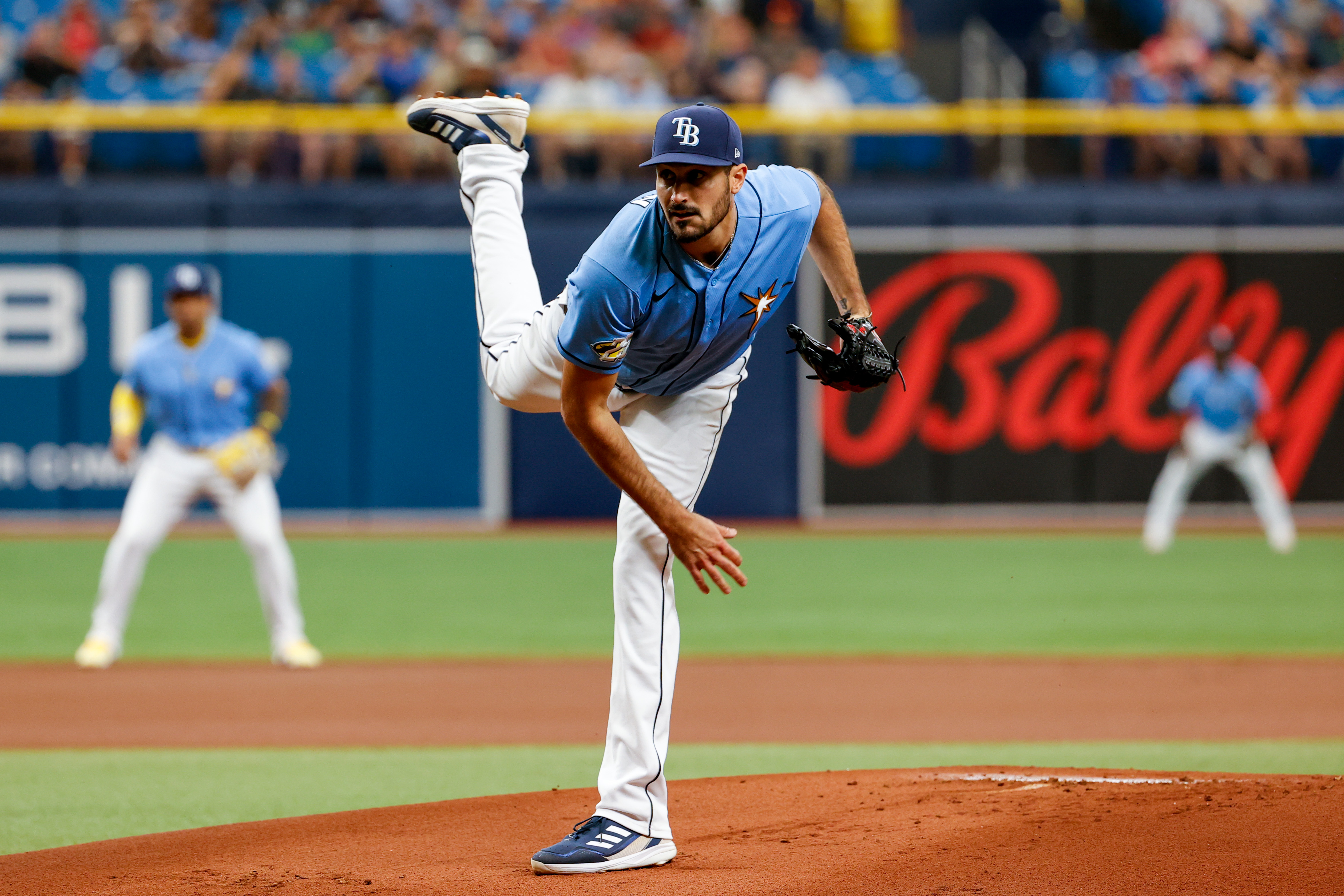 Rays' Zach Eflin receives his 2022 NL championship ring from Phillies