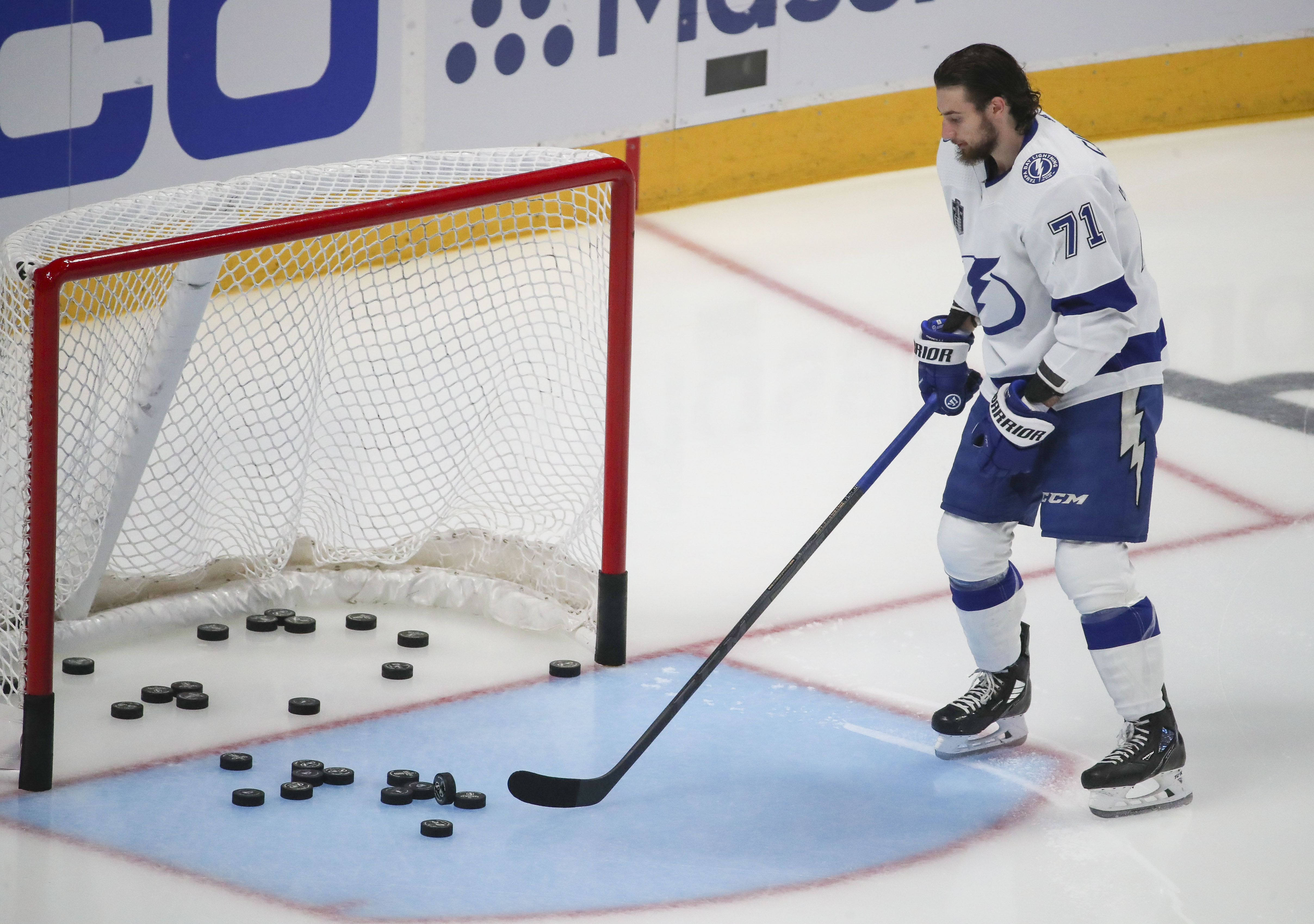 Ondrej Palat helps Bolts force Game 6 with clutch goal late in