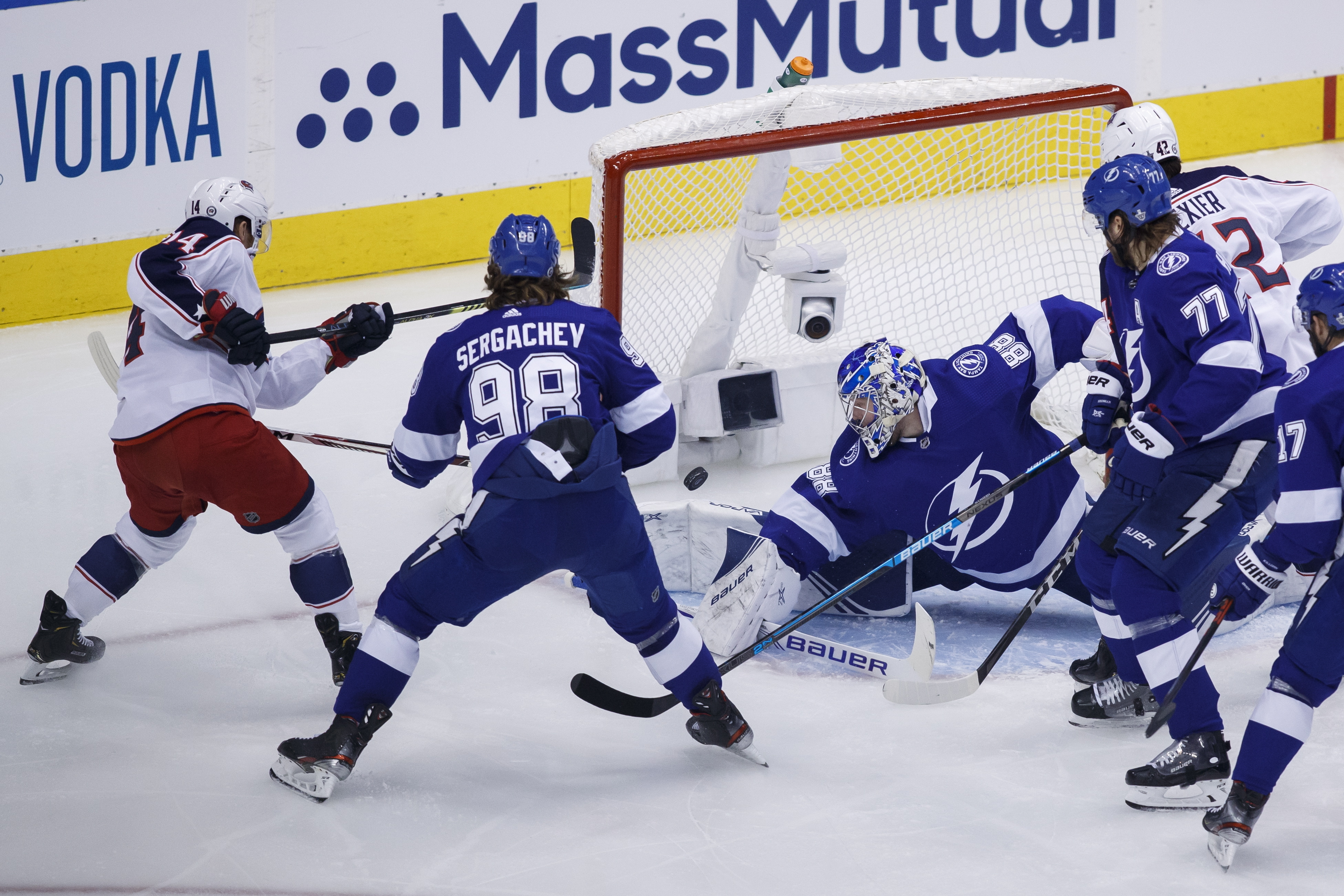 Lightning vs. Blue Jackets NHL Picks, Predictions: Vasilevskiy