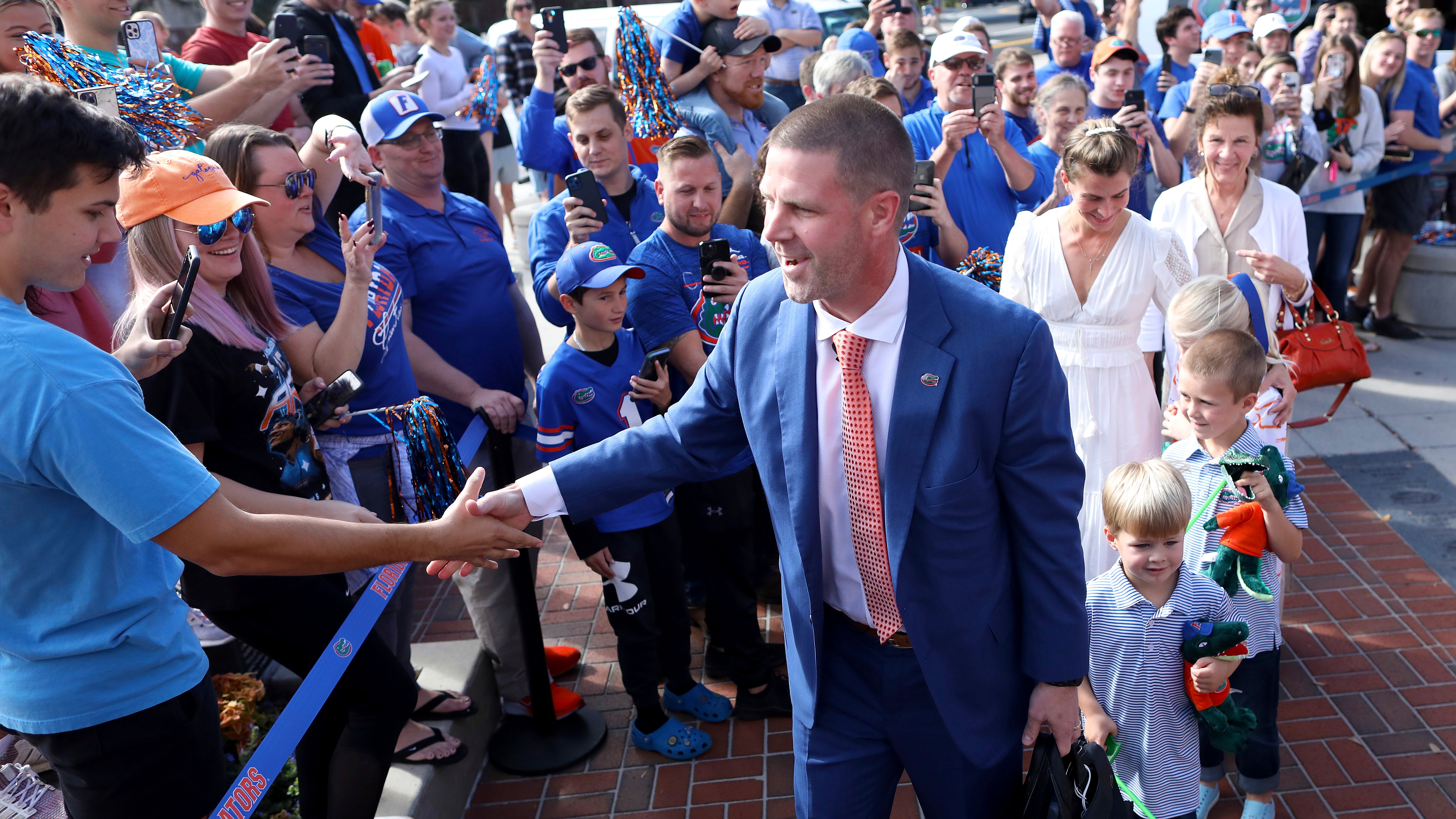 247Sports on X: It feels like everyone is BAILING on Billy Napier and the  Florida Gators 