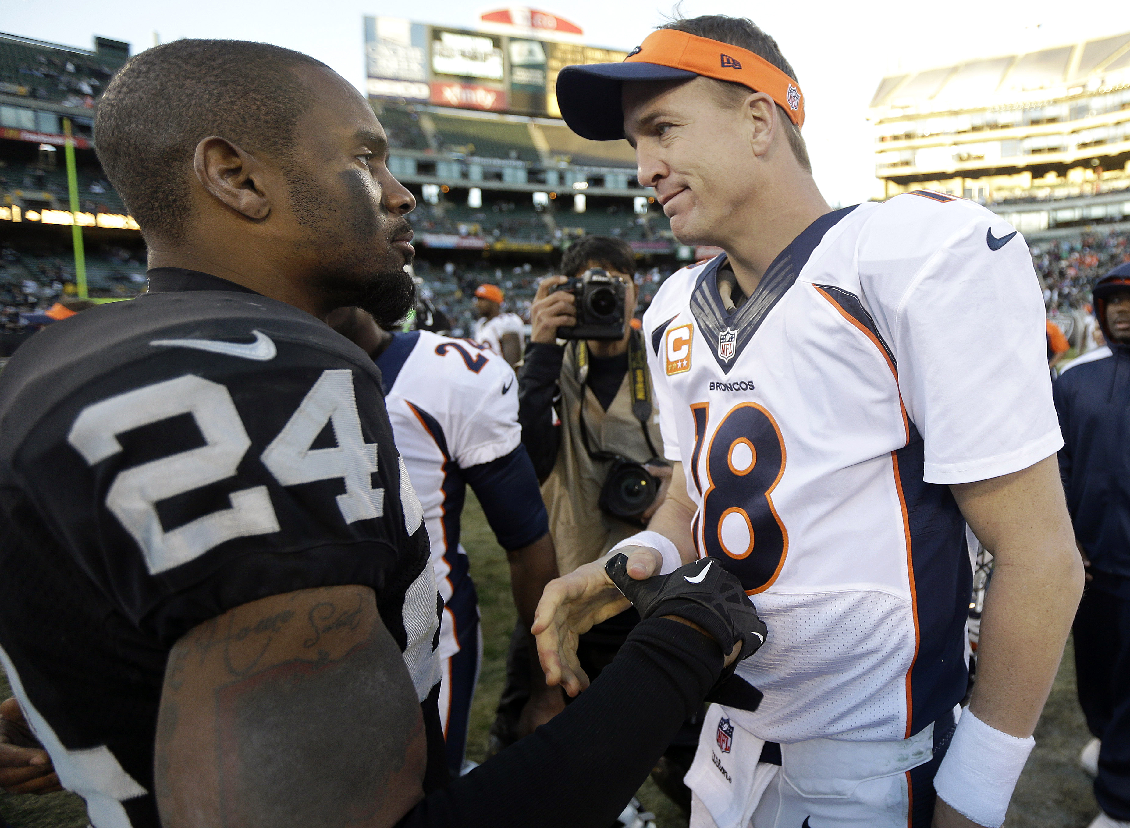 Charles Woodson, a member of the Pro Football Hall of Fame Class