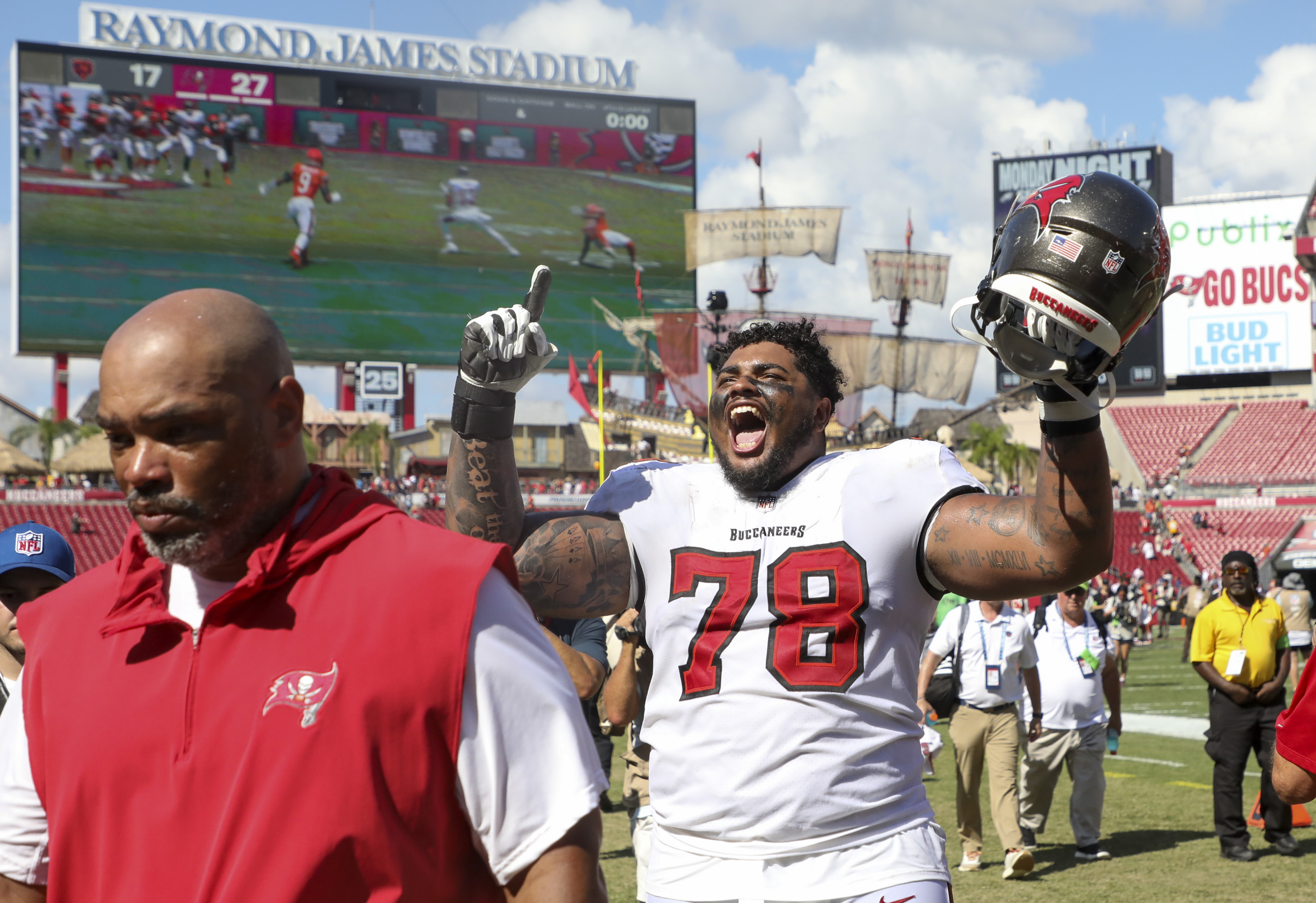 Buccaneers Announce 2023 Home Game Themes, Including Creamsicle