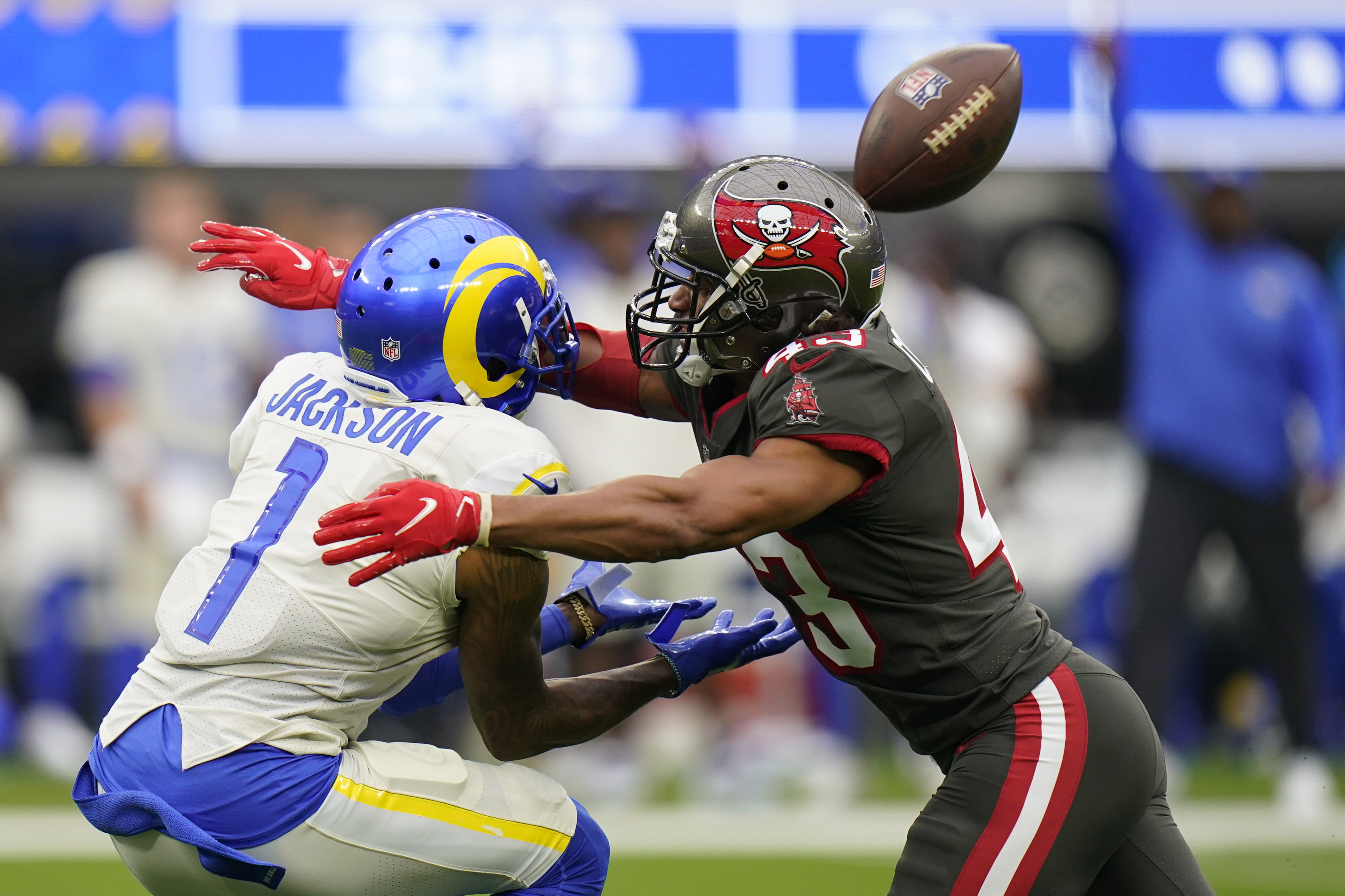 Rakeem Nunez-Roches' energy boundless, priceless for Bucs defense