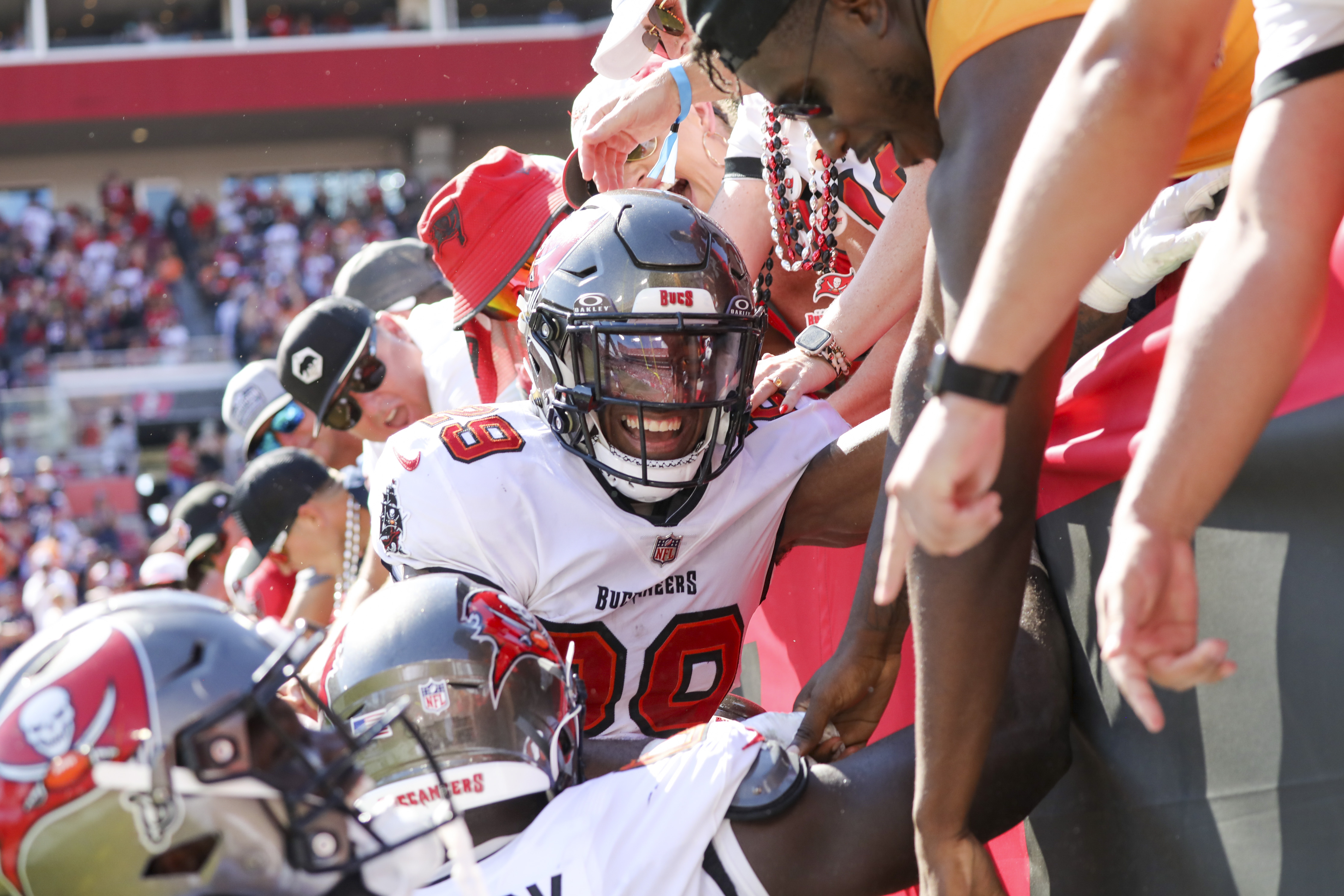 Christian Izien is an immediate star for the Buccaneers - A to Z Sports