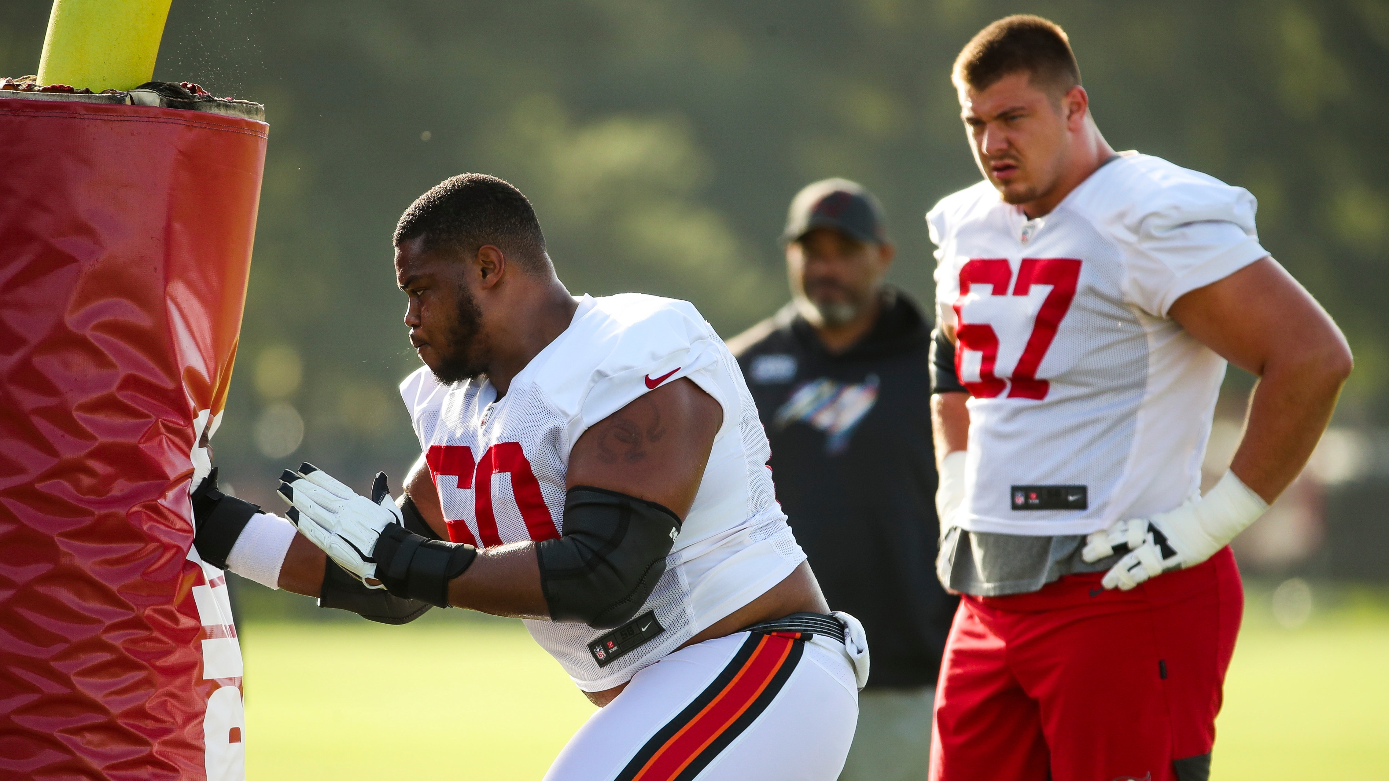 Joey Knight on X: Your initial #Bucs depth chart of the 2022 regular  season. As Todd Bowles confirmed Monday, ⁦@lukethelifter⁩ is the starting  LG.  / X