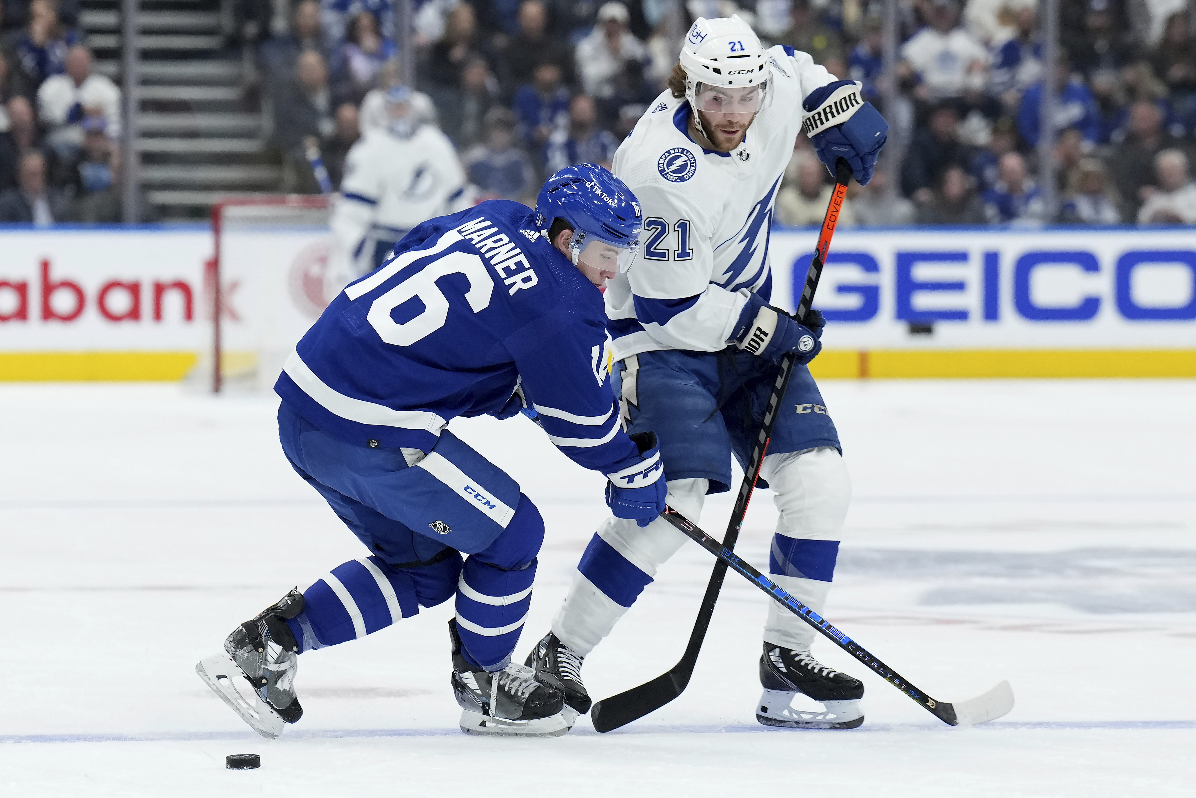 NHL playoffs: Lightning-Maple Leafs Game 1 live updates