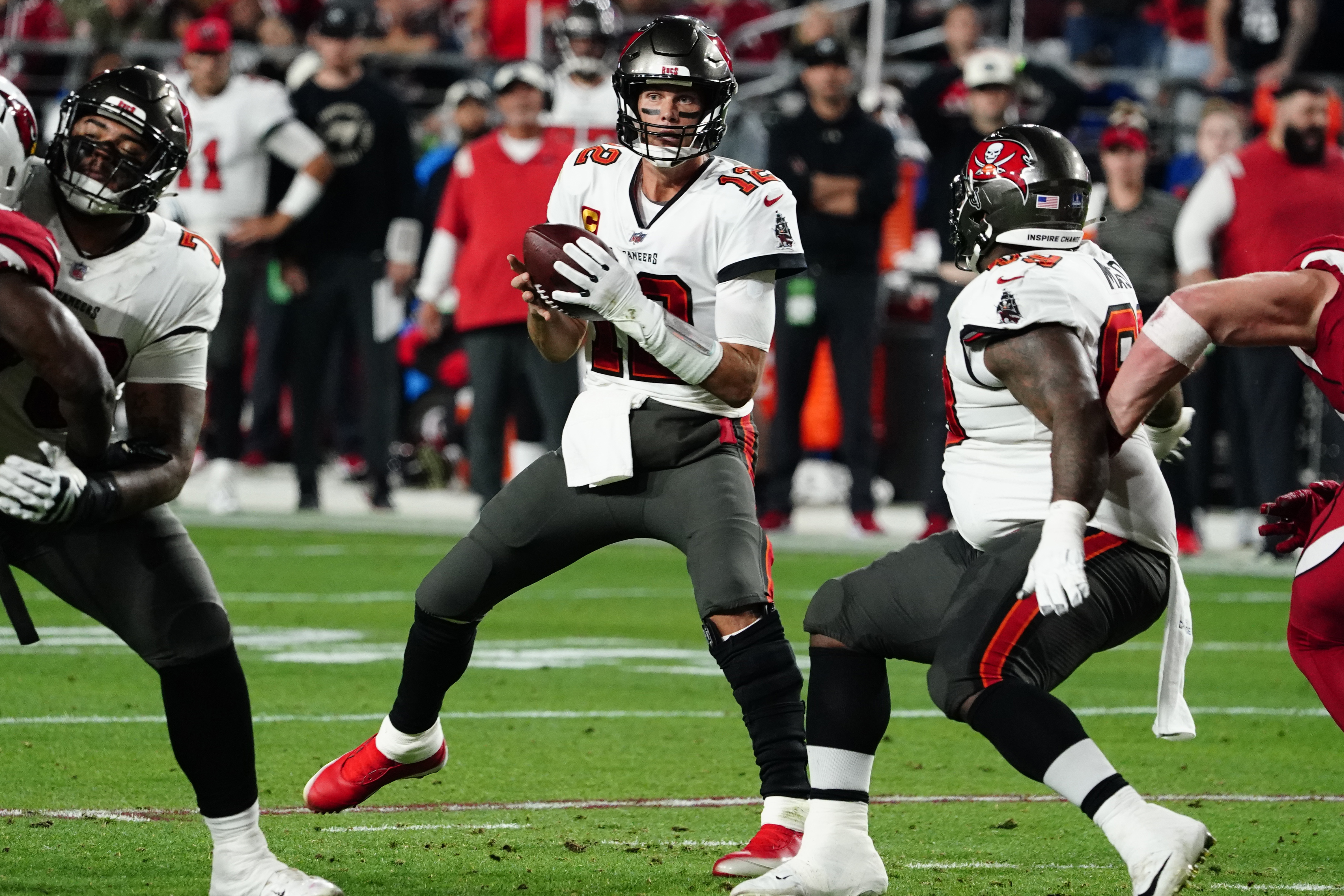 TAMPA, FL - DECEMBER 18: Tampa Bay Buccaneers offensive lineman Brandon  Walton (73) sets up to pass