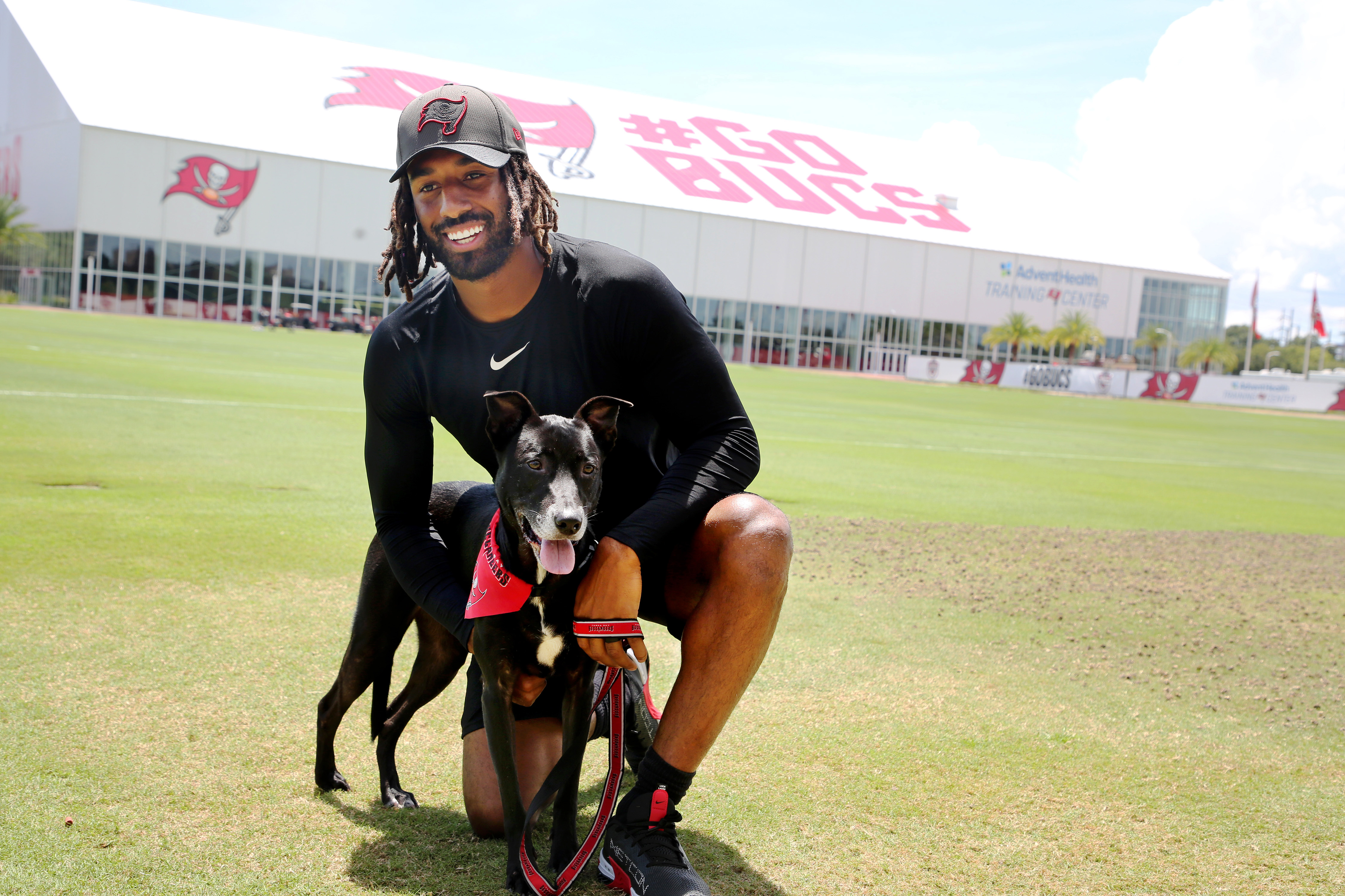 Tampa Bay Buccaneers Tom Brady Dog Football Jersey - Sports Unlimited