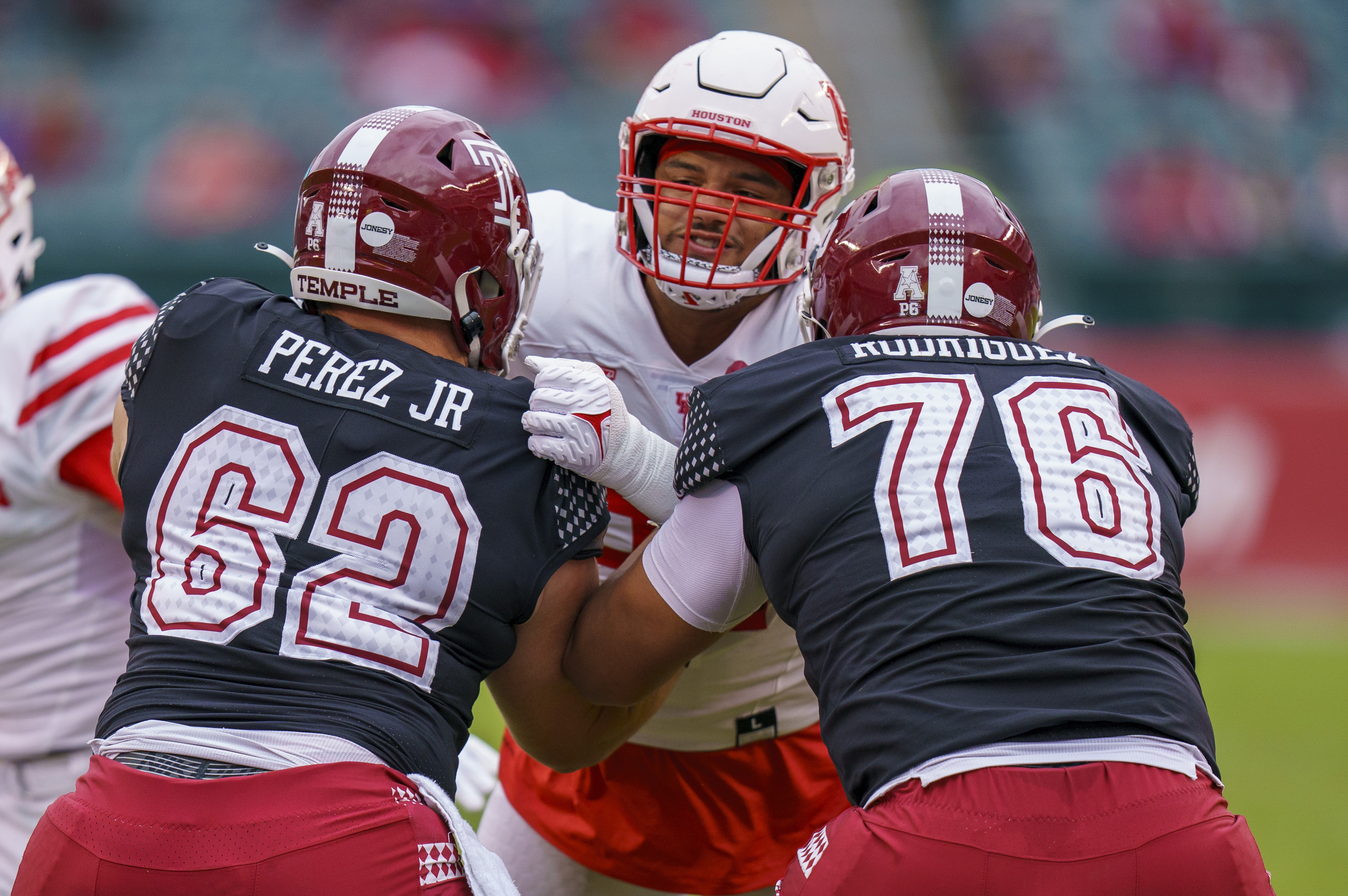 Tampa Bay Buccaneers NFL Draft Grades 2022: Houston DT Logan Hall joins the  Bucs