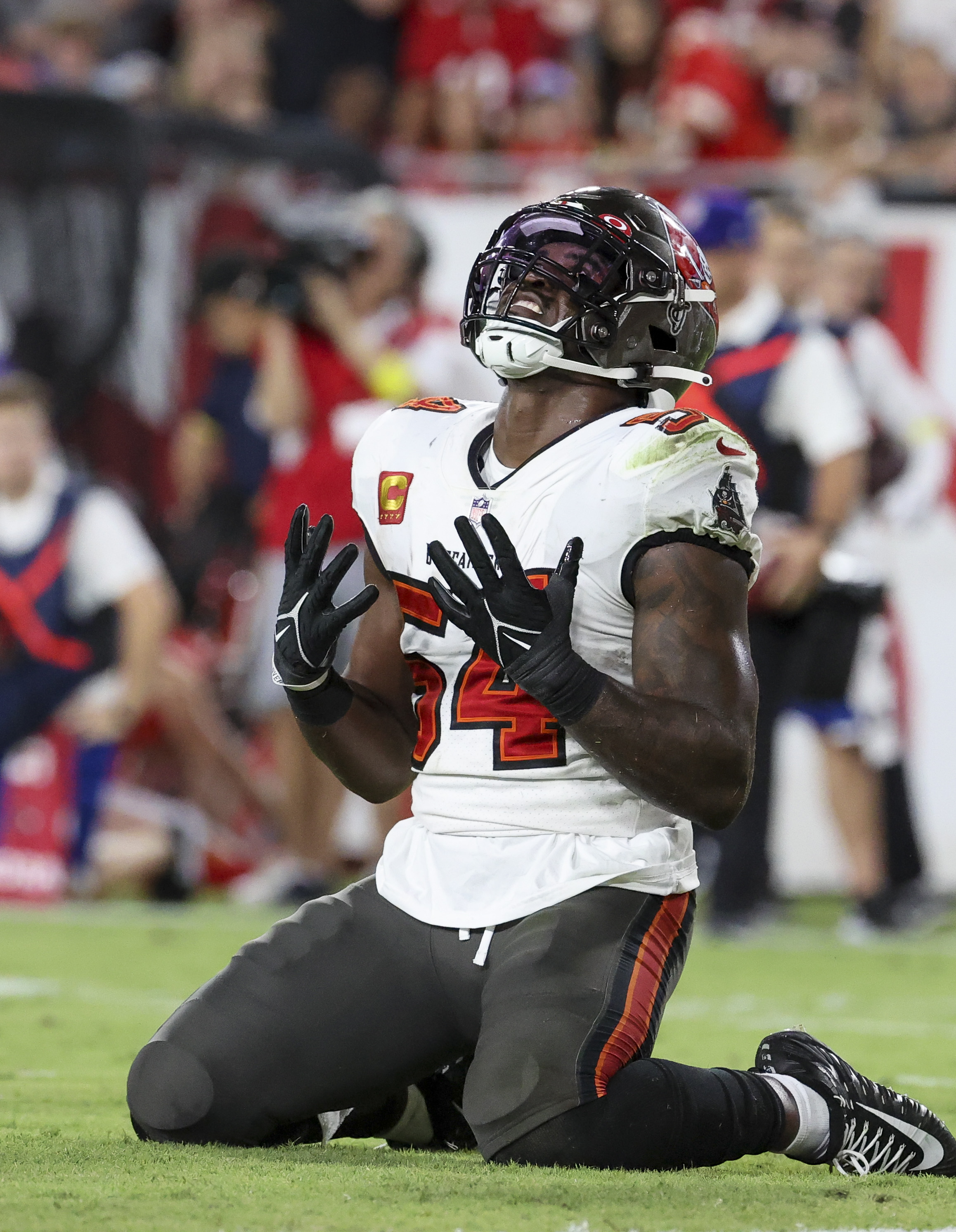 Buccaneers' Lavonte David has dual NFL workout for singular payoff - Sports  Illustrated