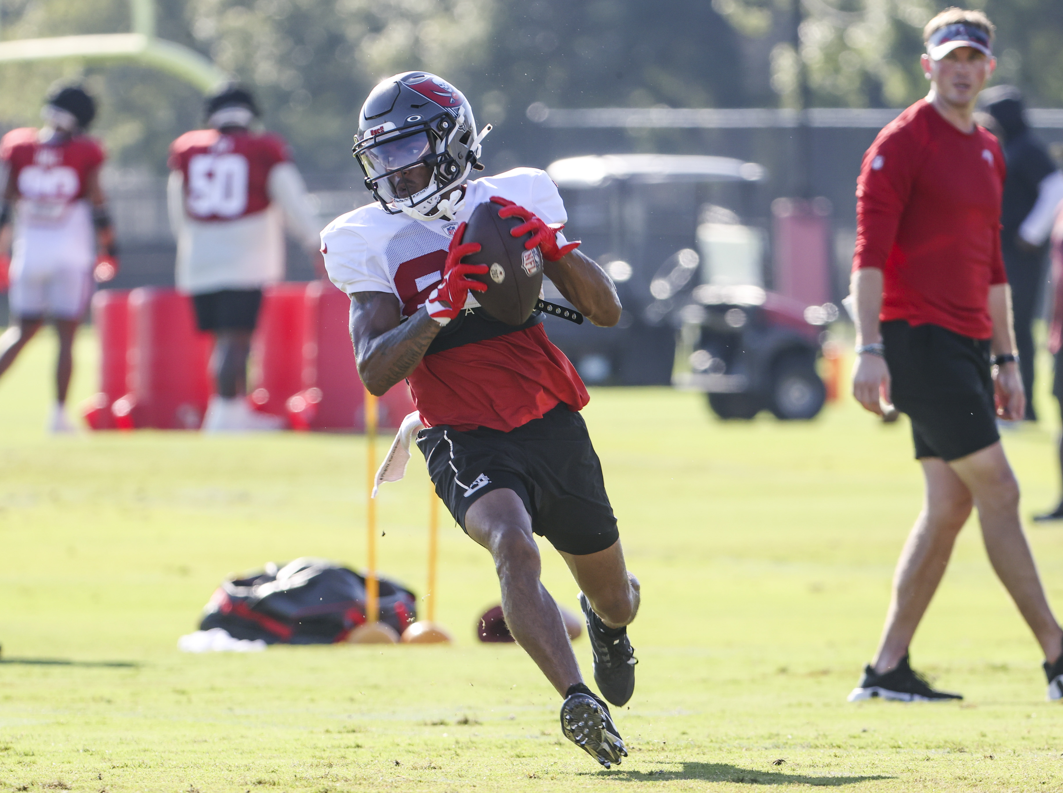 TAMPA, FL - AUGUST 11: Tampa Bay Buccaneers wide receiver Deven Thompkins  (83) runs with the ball