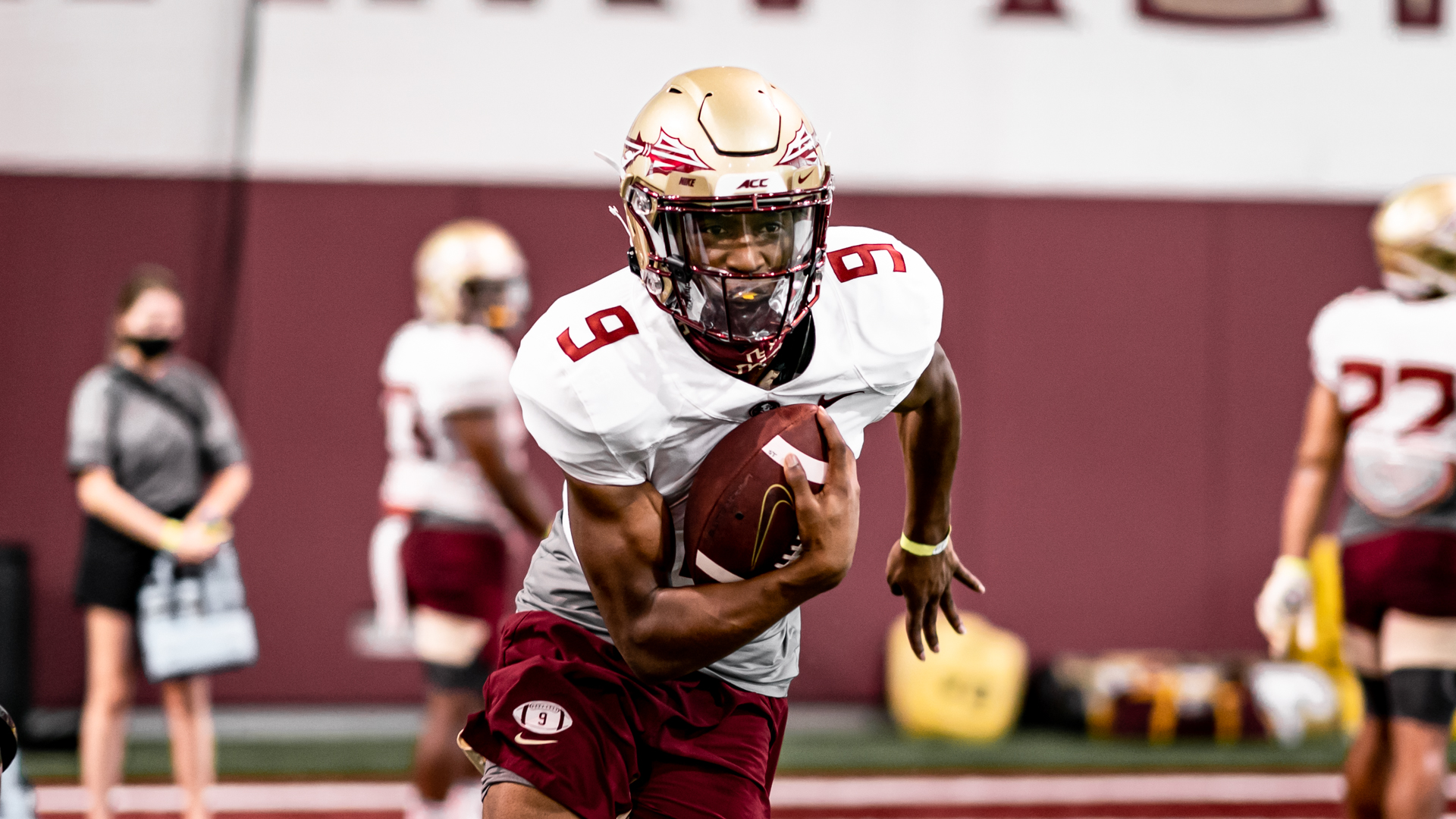 Fsu Football Lawrance Toafili Has Been Remarkable As Seminoles Four Star Freshman Fsu Football Lawrance Toafili Has Been Remarkable As Seminoles Four Star Freshman
