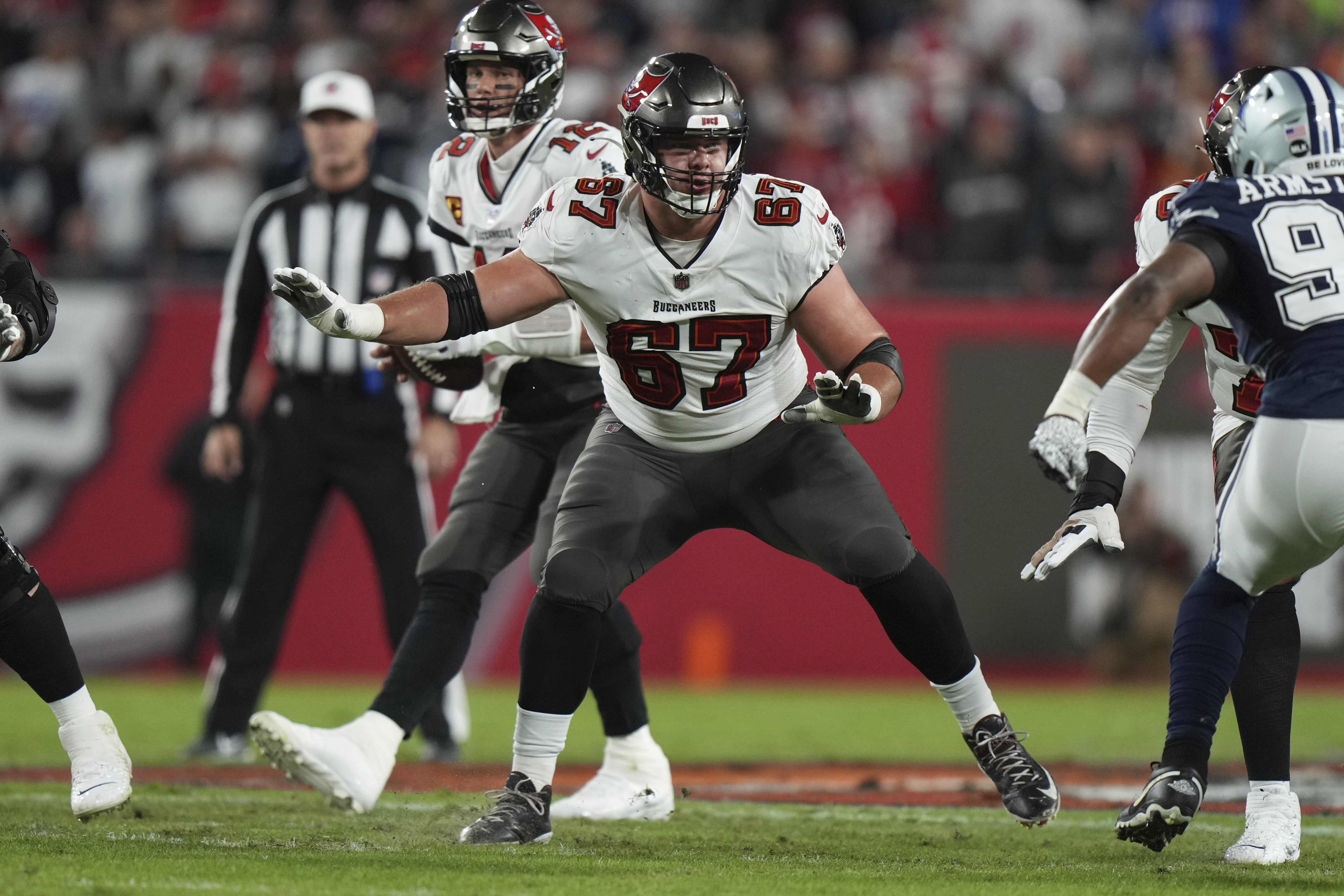 Luke Goedeke reflects on rookie NFL season with Tampa Bay Buccaneers