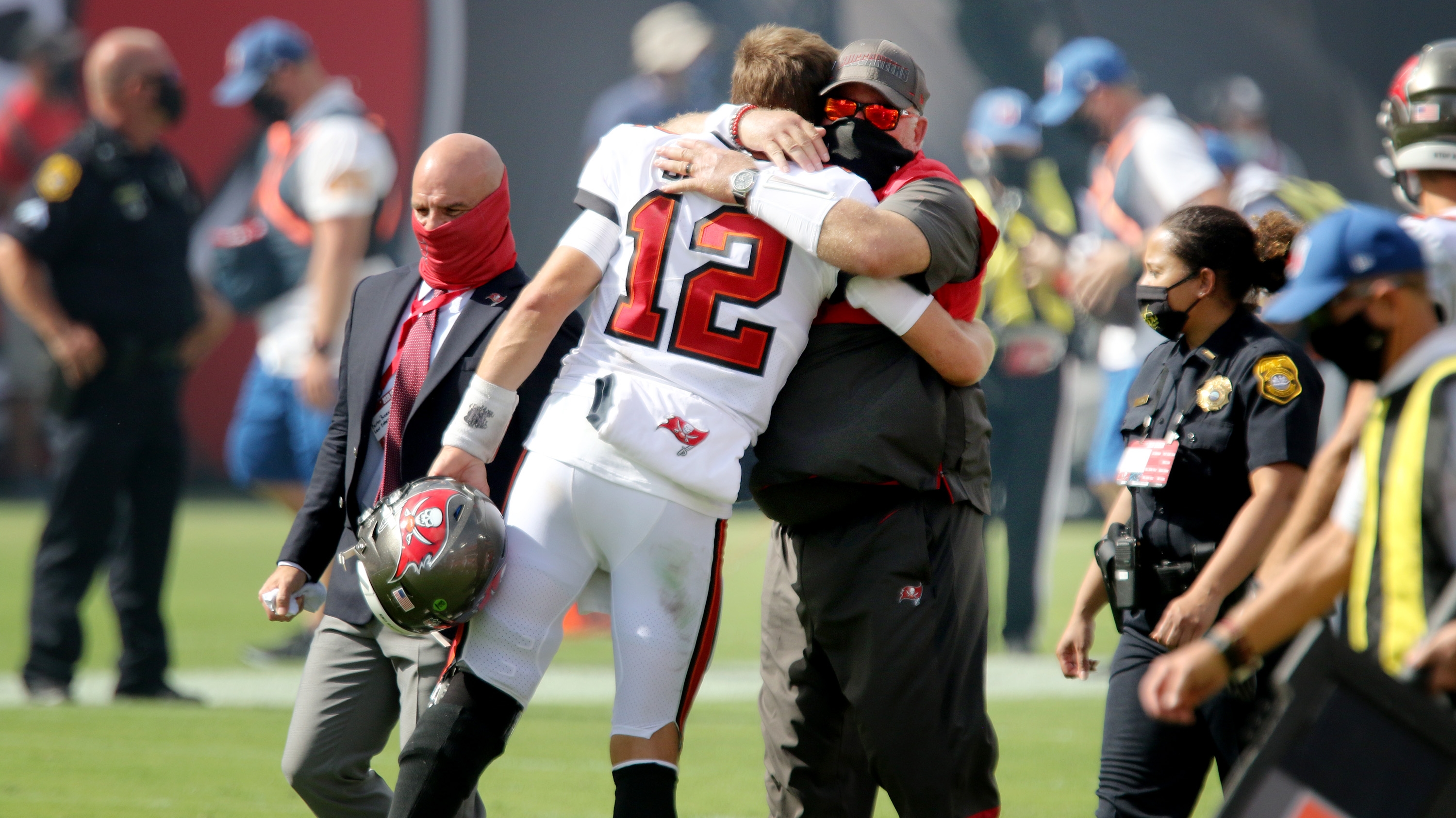 Hannah Storm/Andrea Kremer Thursday Night Football feed is back