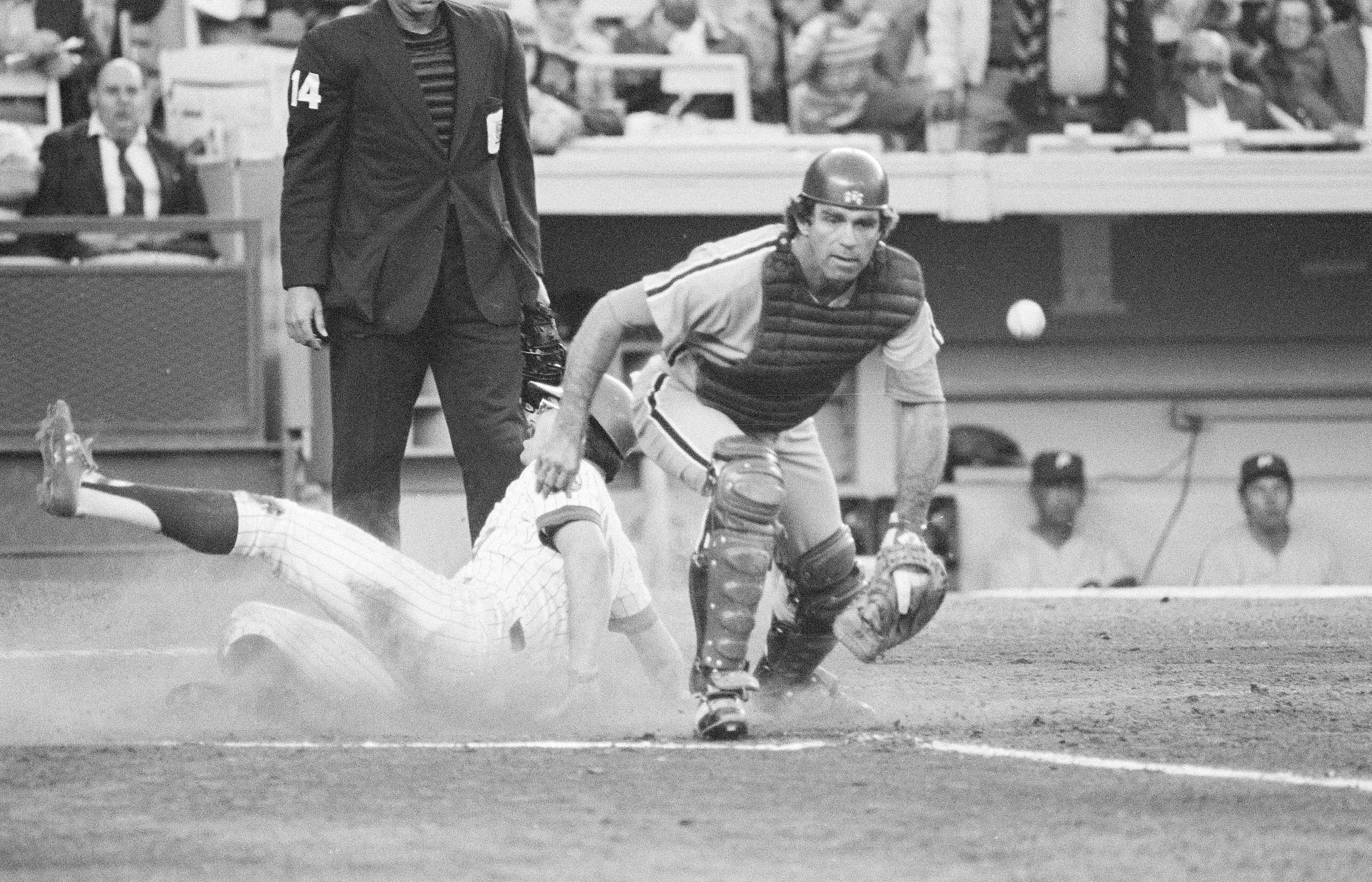 Mike Schmidt Philadelphia Phillies 1980 Away Baseball 