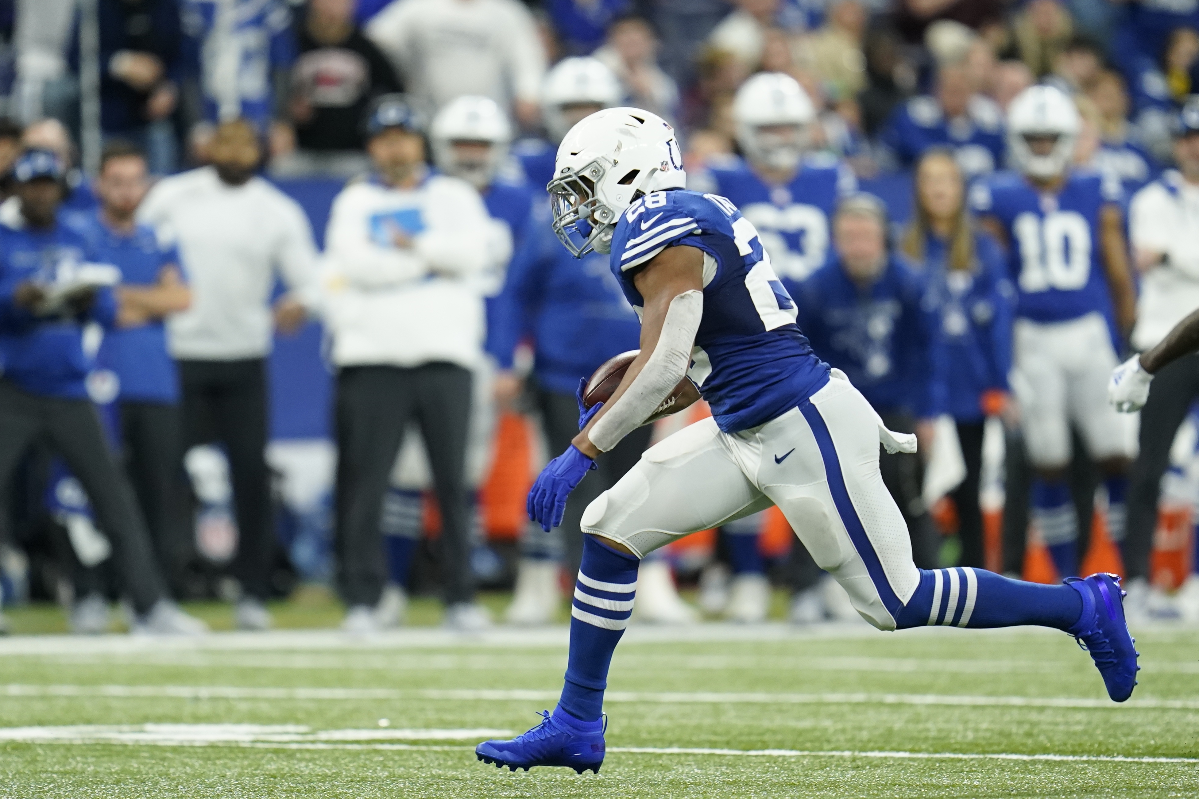 November 28, 2021: Tampa Bay Buccaneers safety Antoine Winfield Jr. (31)  returns interception during NFL football game action between the Tampa Bay  Buccaneers and the Indianapolis Colts at Lucas Oil Stadium in