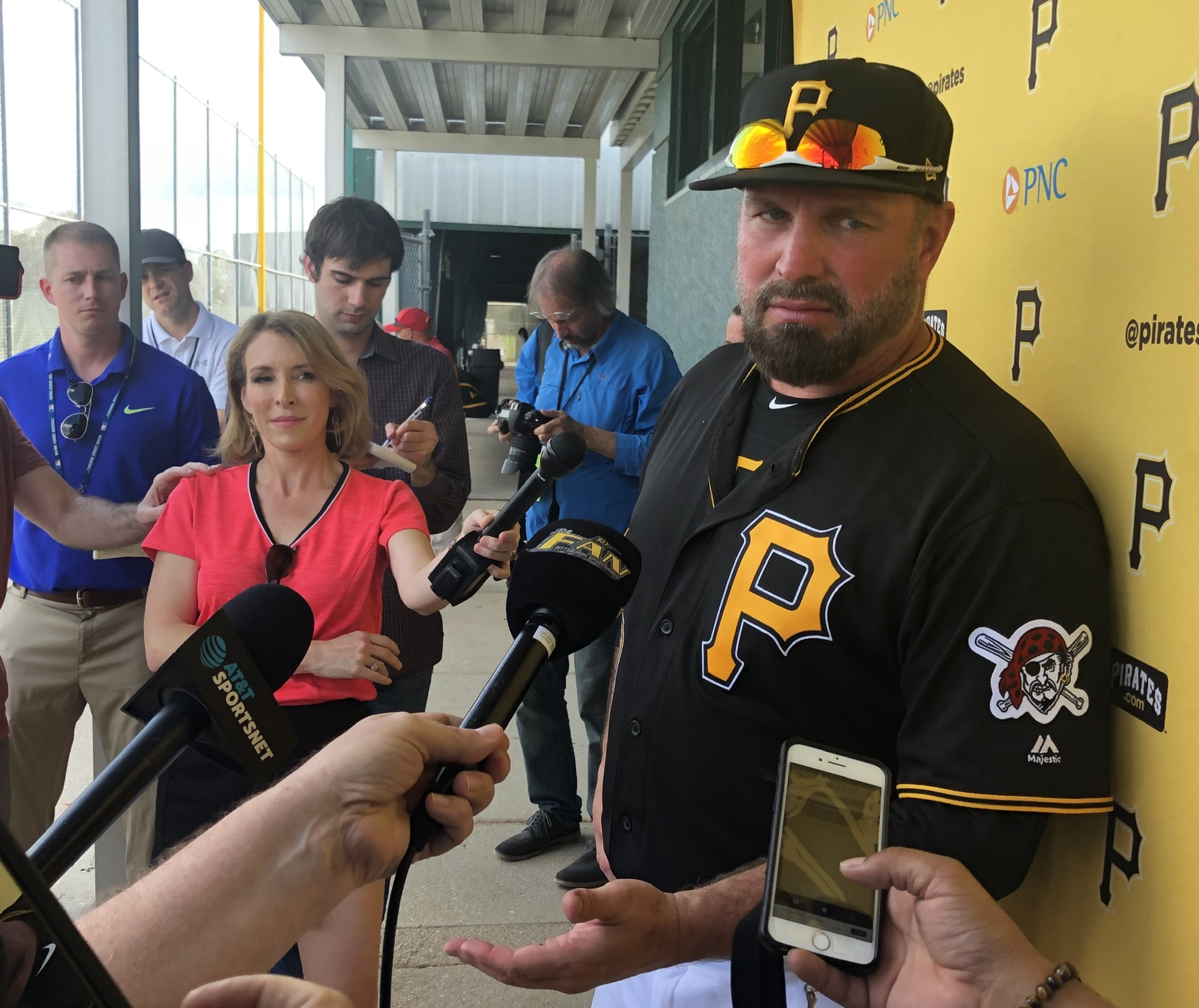 Garth Brooks on spring training with Pirates: 'This is heaven for me