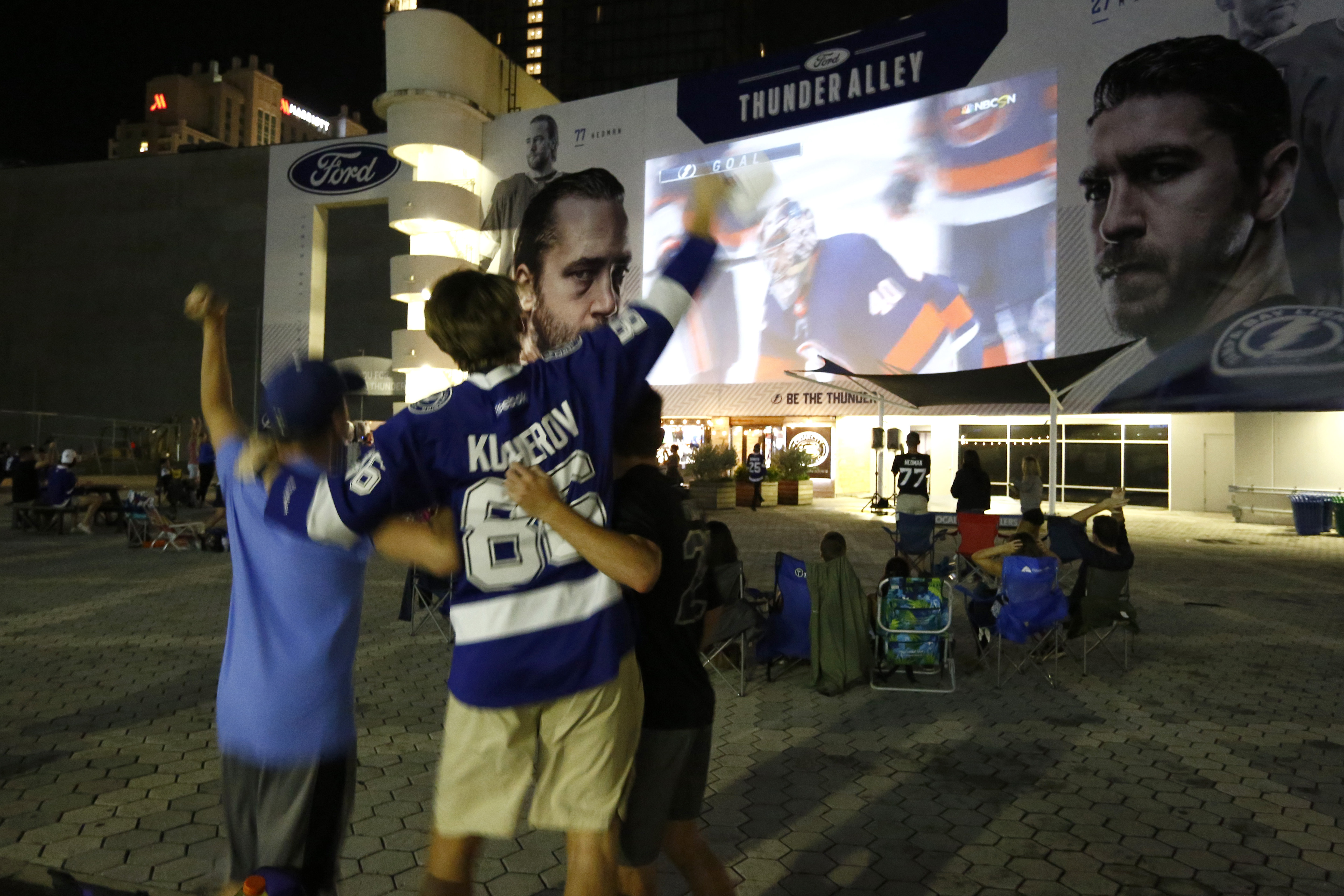 How you and 5 guests can spend the night at AMALIE Arena