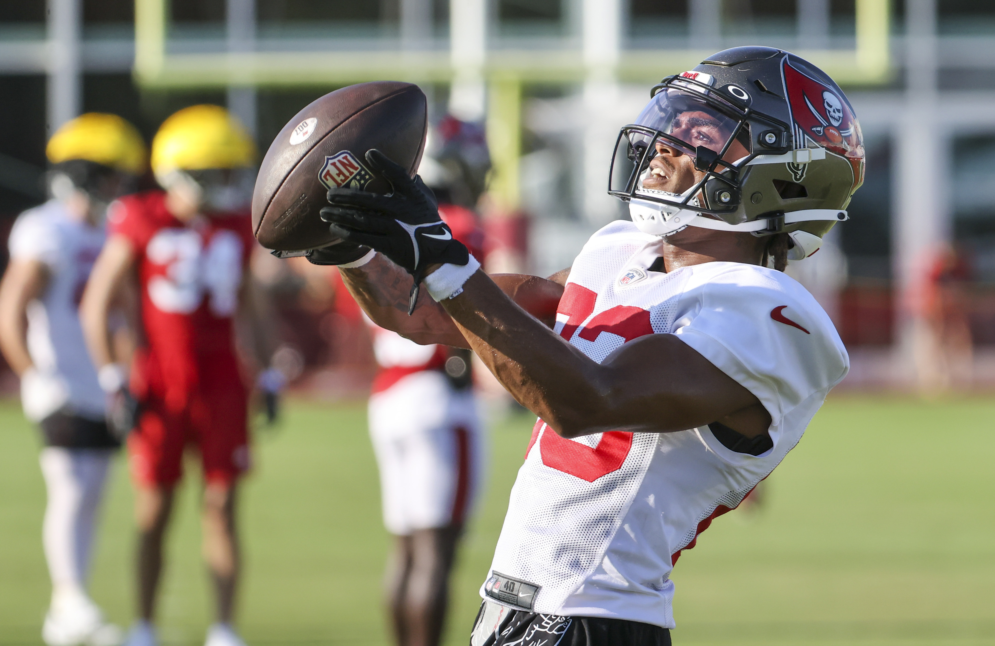 New Bucs WR Russell Gage Jr. Mic'd Up With Chris Godwin 