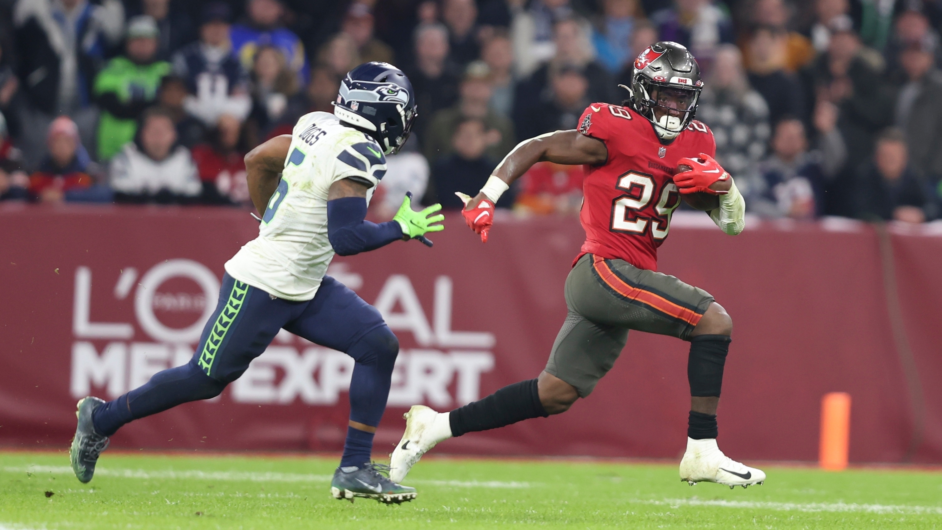 NFL Week 10 Game Analysis: Tampa Bay Bucs run over Seattle Seahawks 21-16 -  Bucs Nation