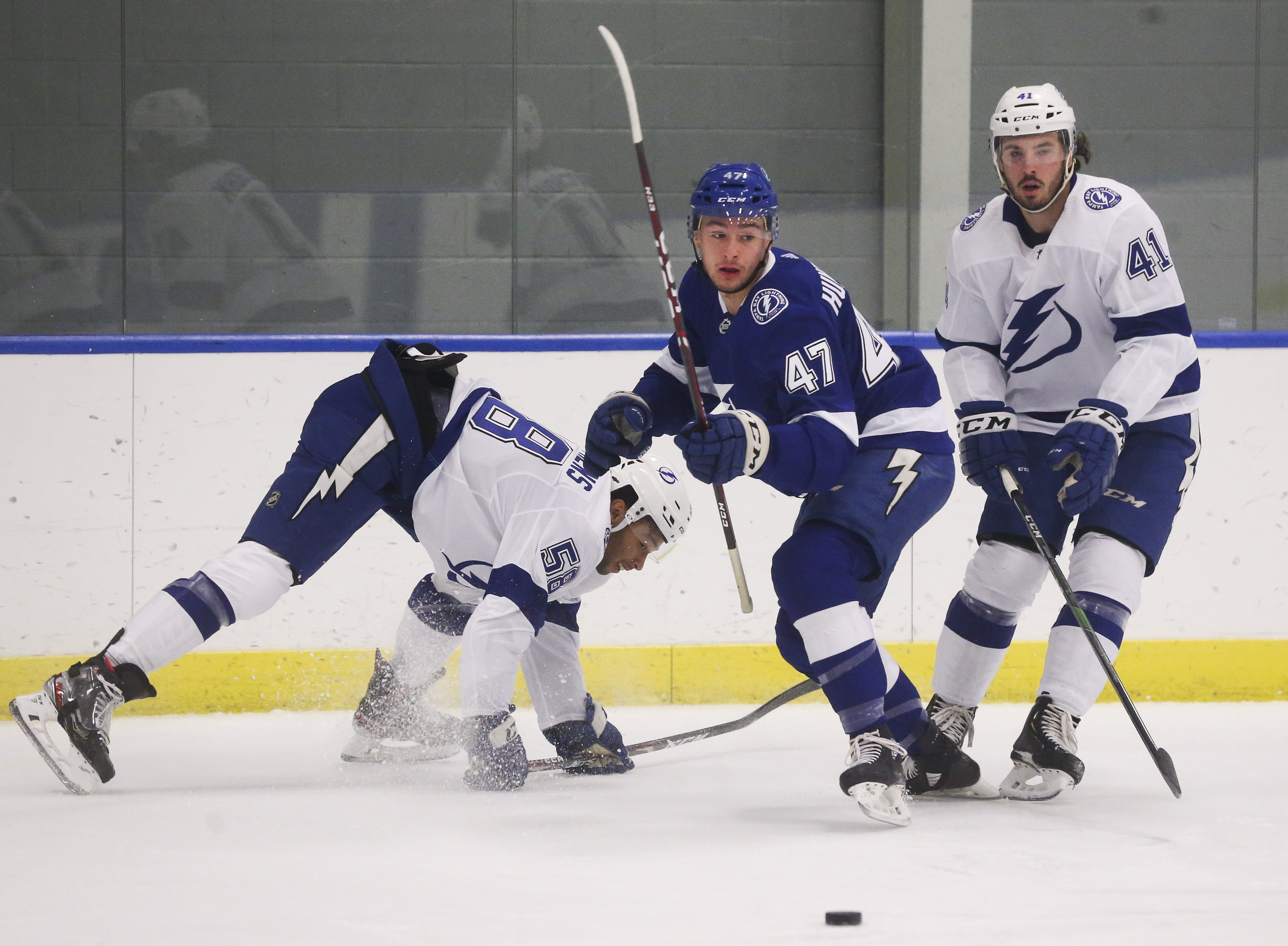 Lightning signs F Ross Colton, 2016 4th-round pick, to two-way contract