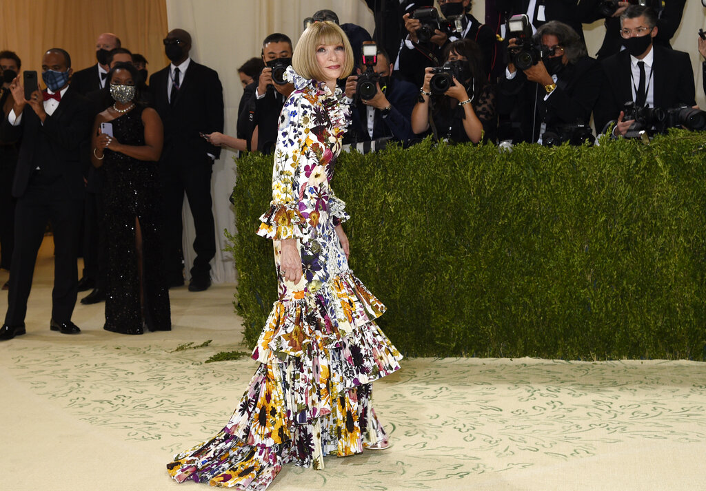 Look: Billie Eilish, Amanda Gorman, Naomi Osaka dazzle on Met Gala