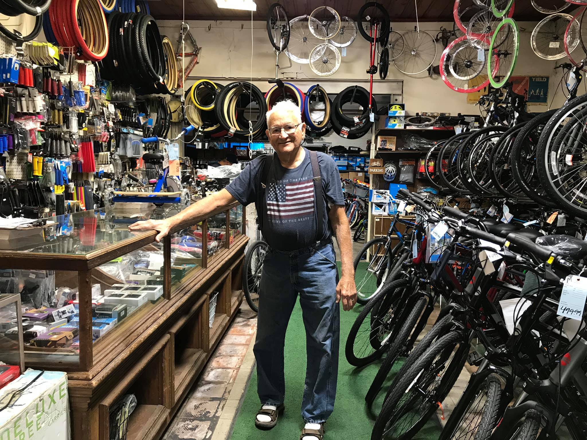 Bike man Joe Haskins who kept his struggling neighbors on the road dead at 79