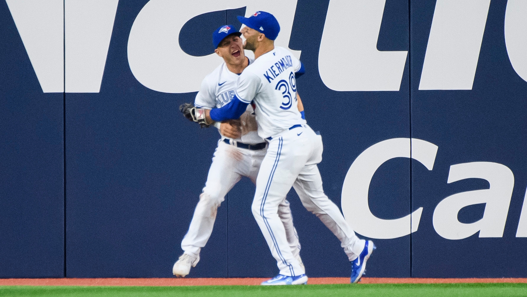 Jays' Daulton Varsho showing fans why he's 'a hell of a player