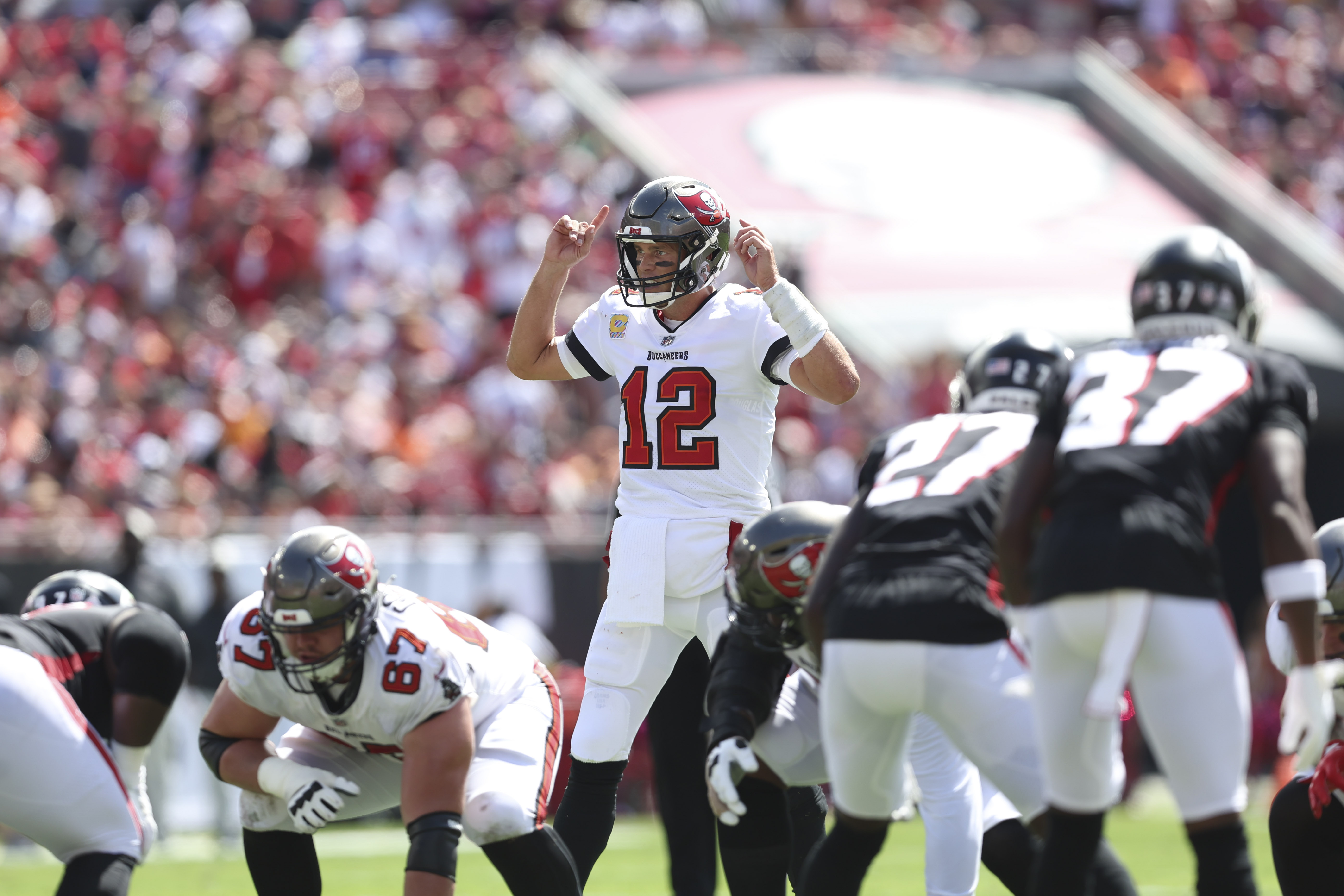 Section 642: Falcons unveil new uniforms, Bucs take their old ones