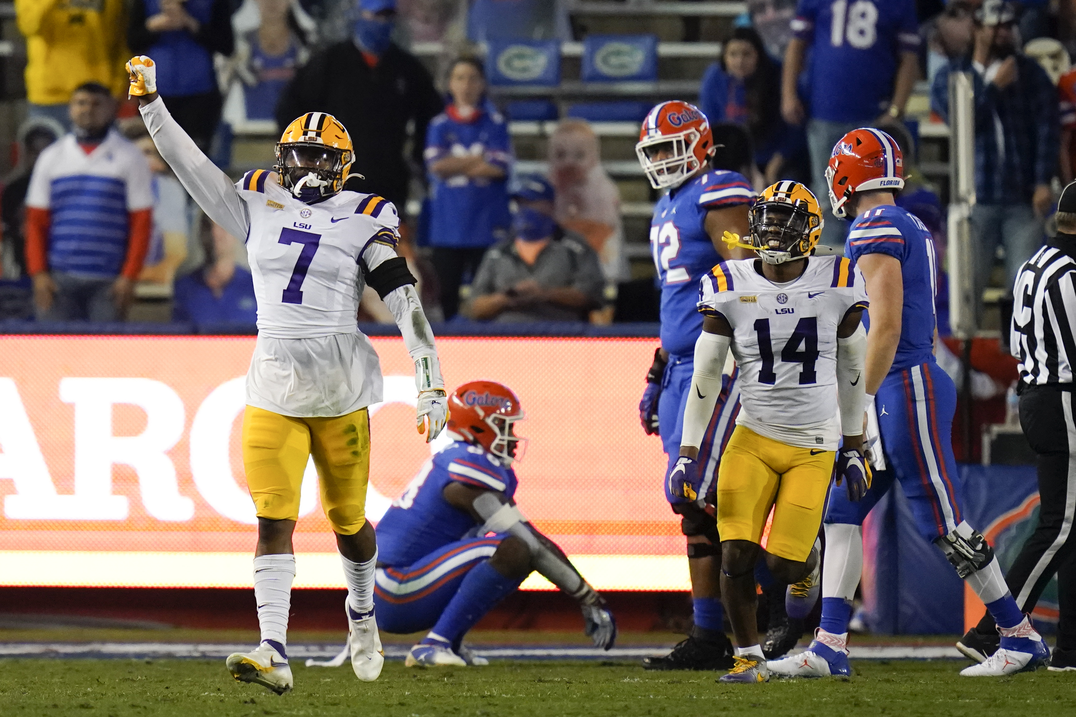 Florida Gators fall to LSU football after thrown shoe last second