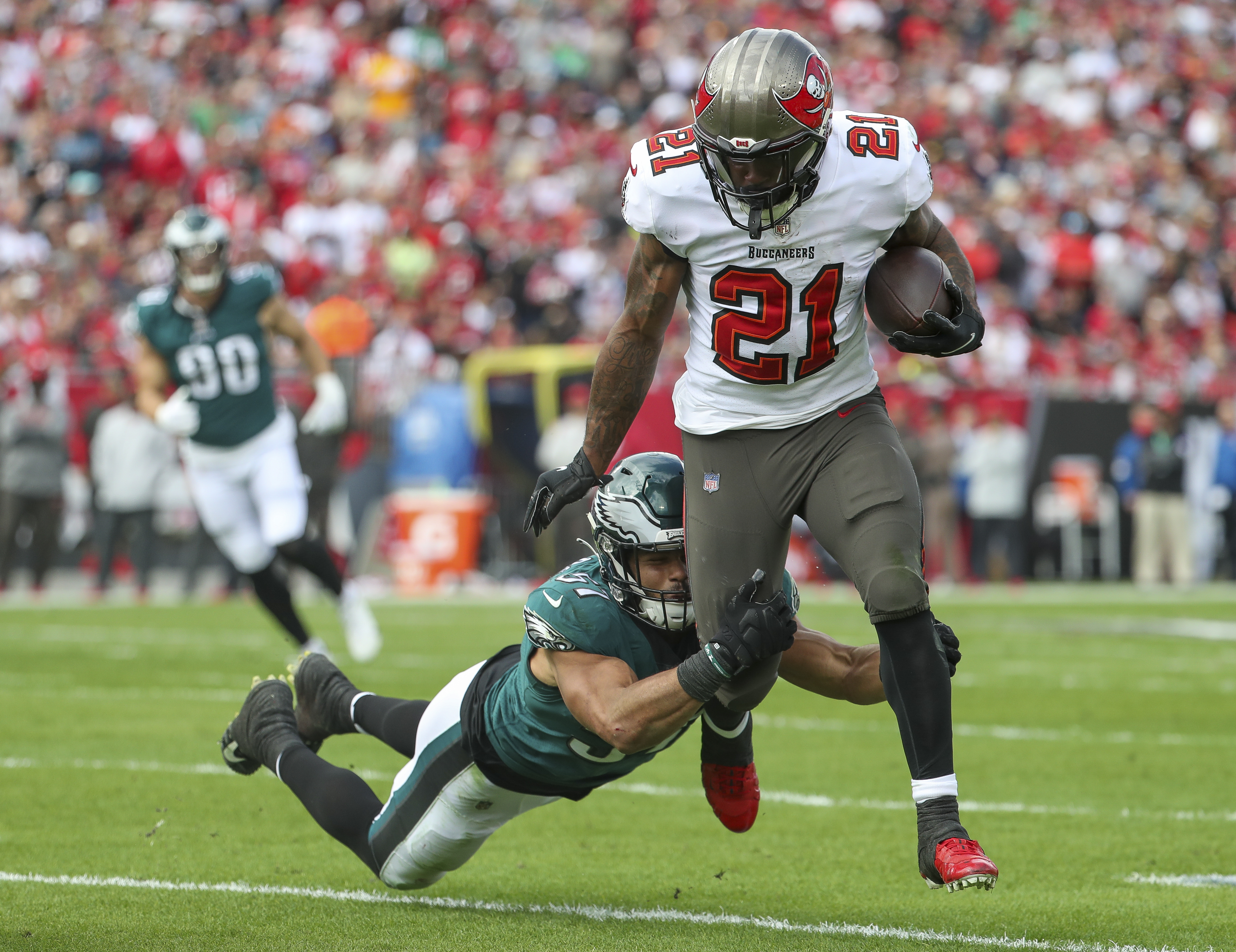 Bruce Arians' Buccaneers dominate Eagles in wild-card game