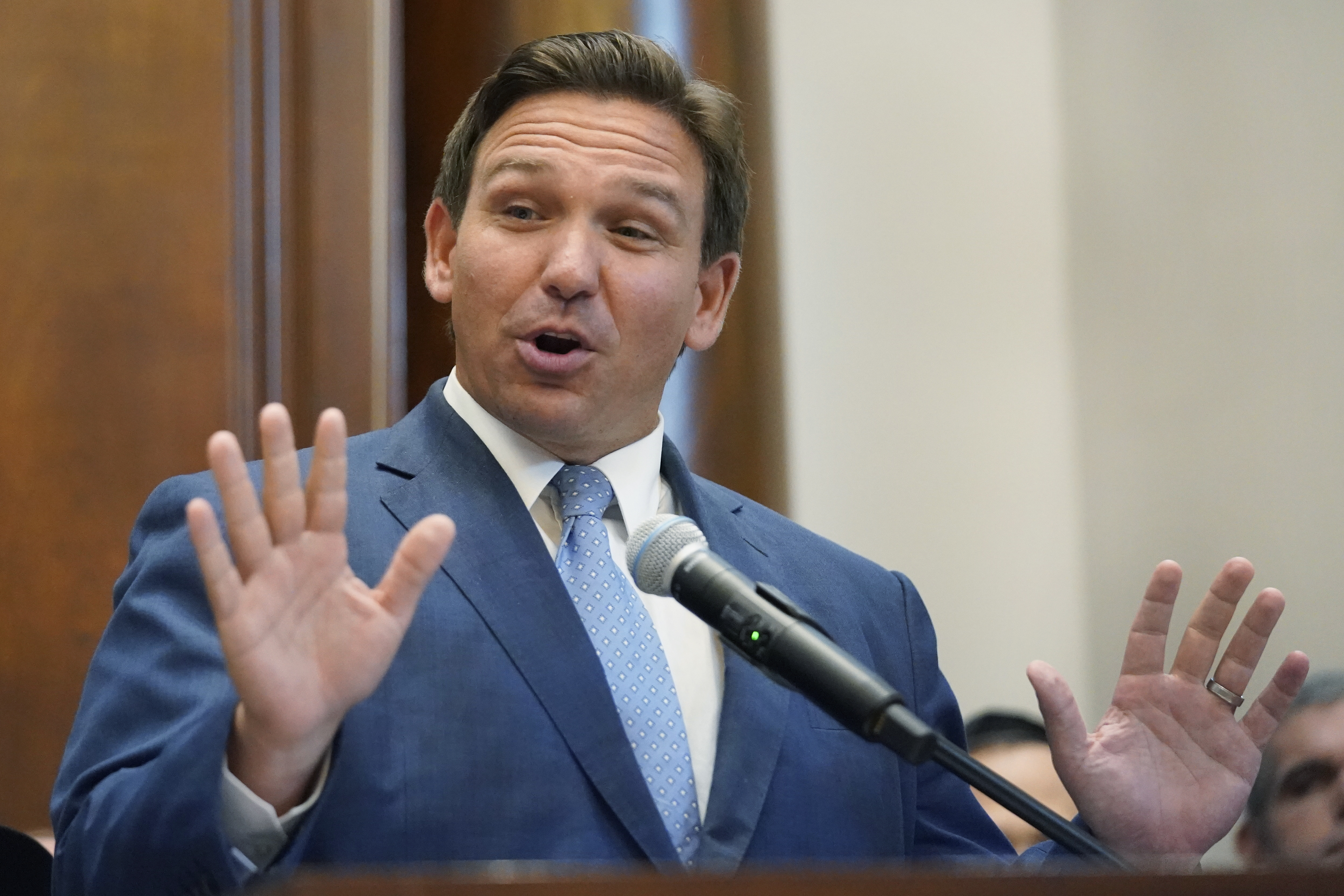 DeSantis declara emergência na Flórida, estado com uma das maiores  populações judaicas do mundo - AcheiUSA