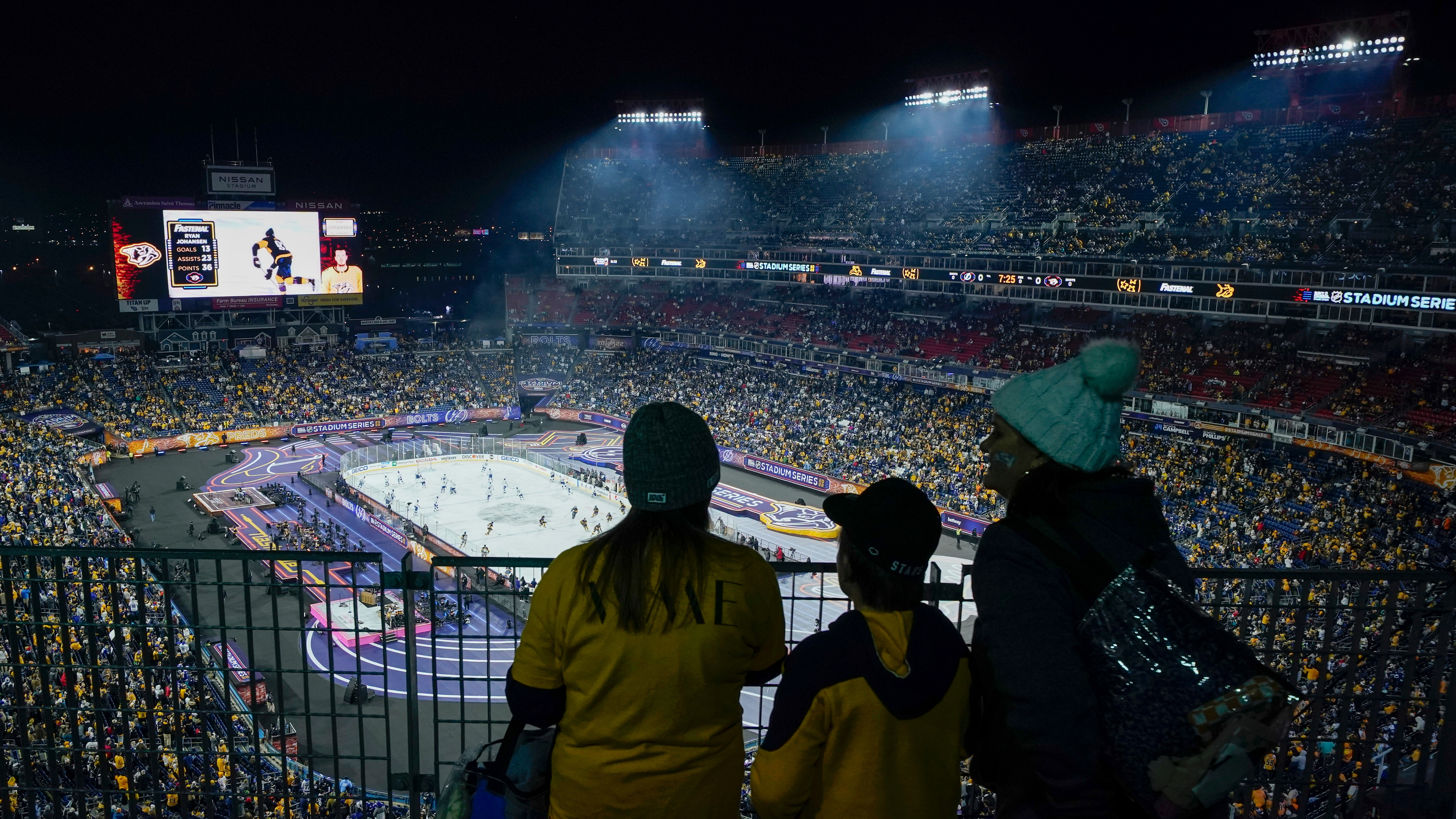 Outdoor NHL Games Are Here to Stay, And That's a Good Thing - The Hockey  News